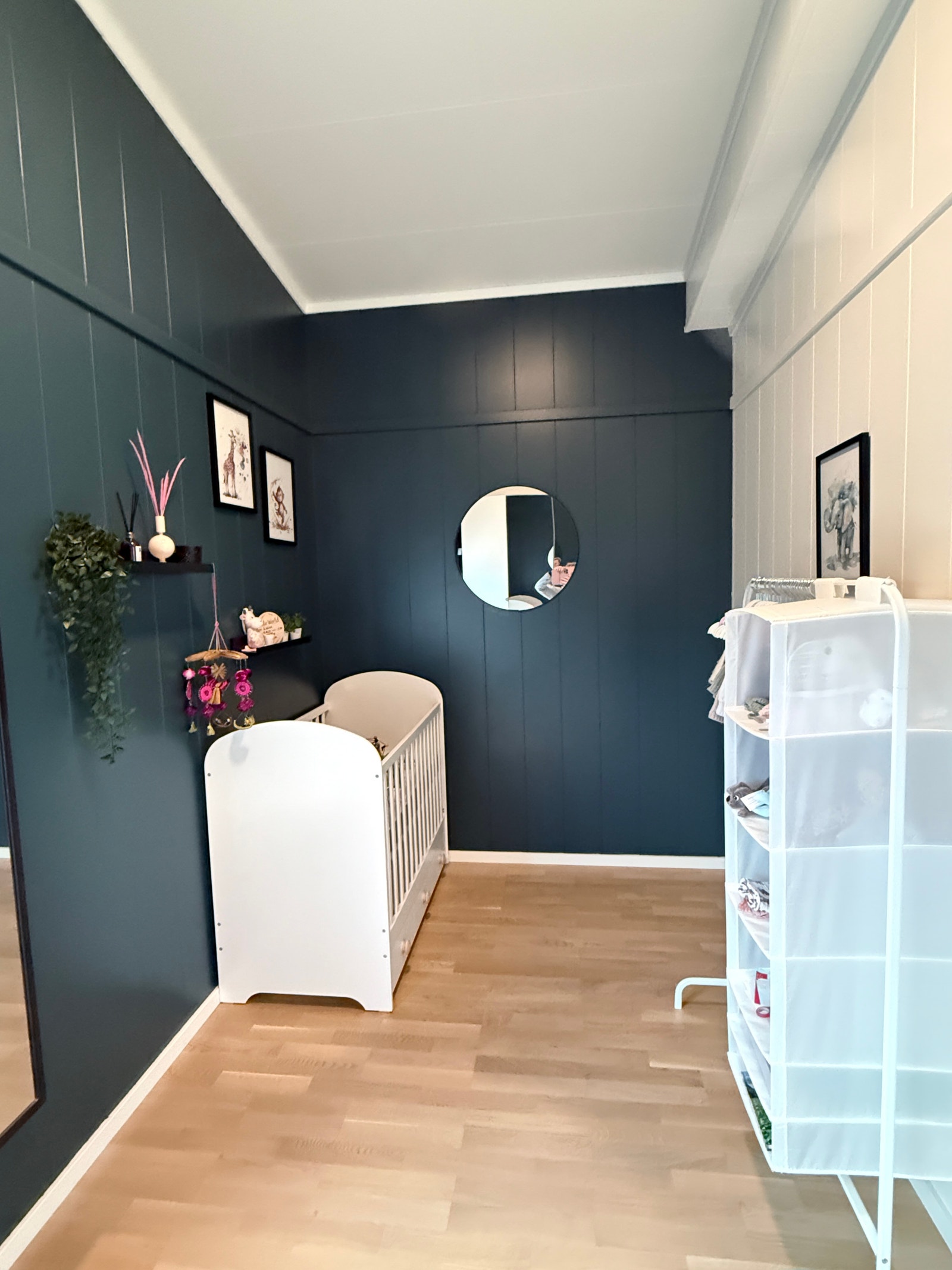 Soverom oppe Galleribilde