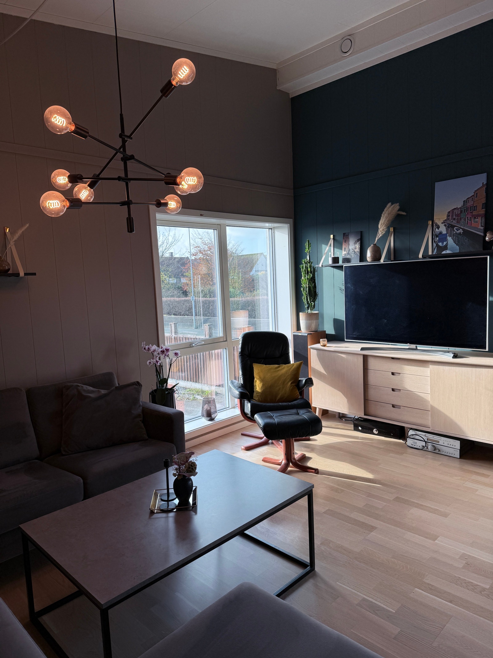 Stue/kjøkken oppe Galleribilde