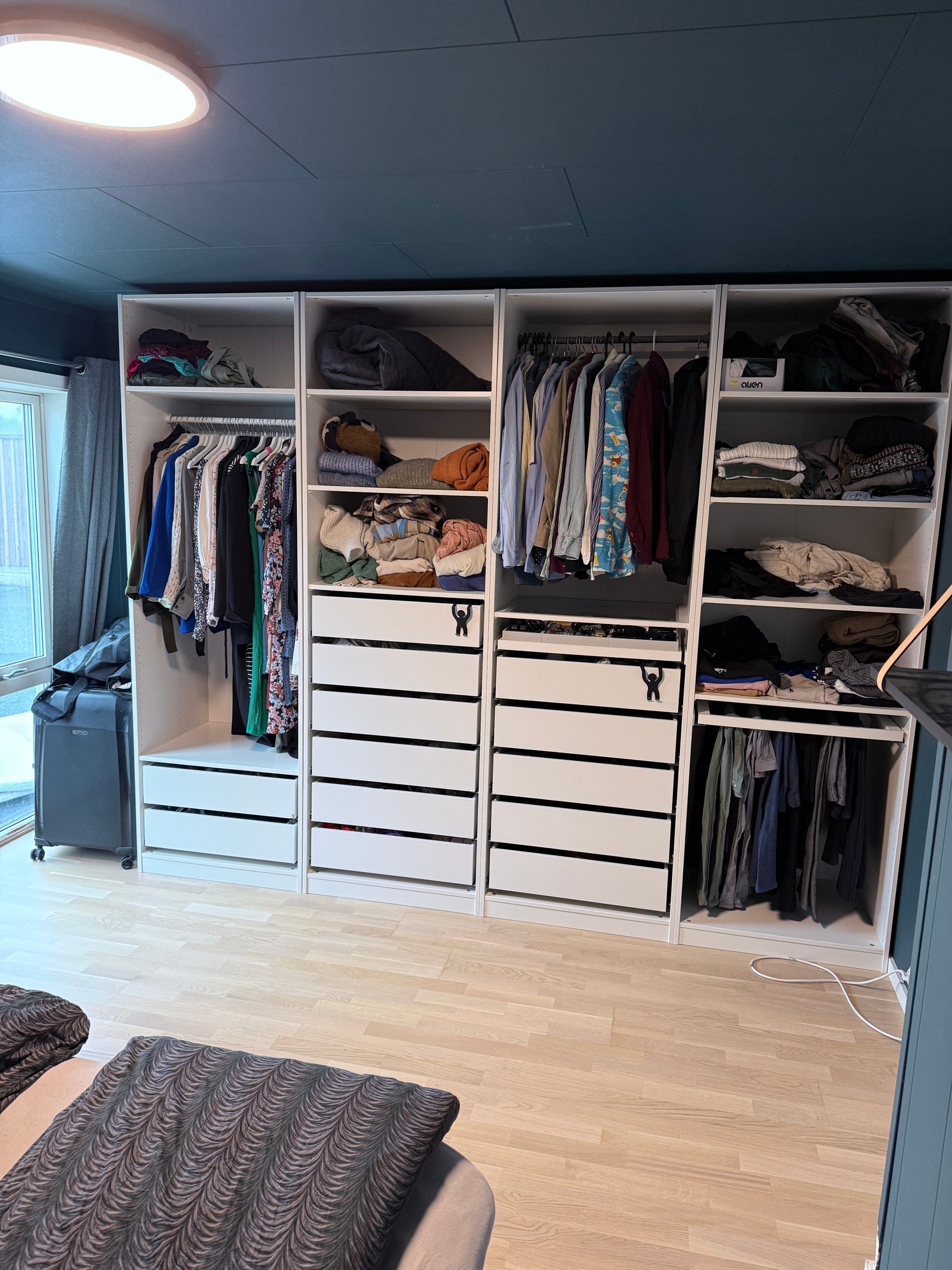 Soverom nede Galleribilde