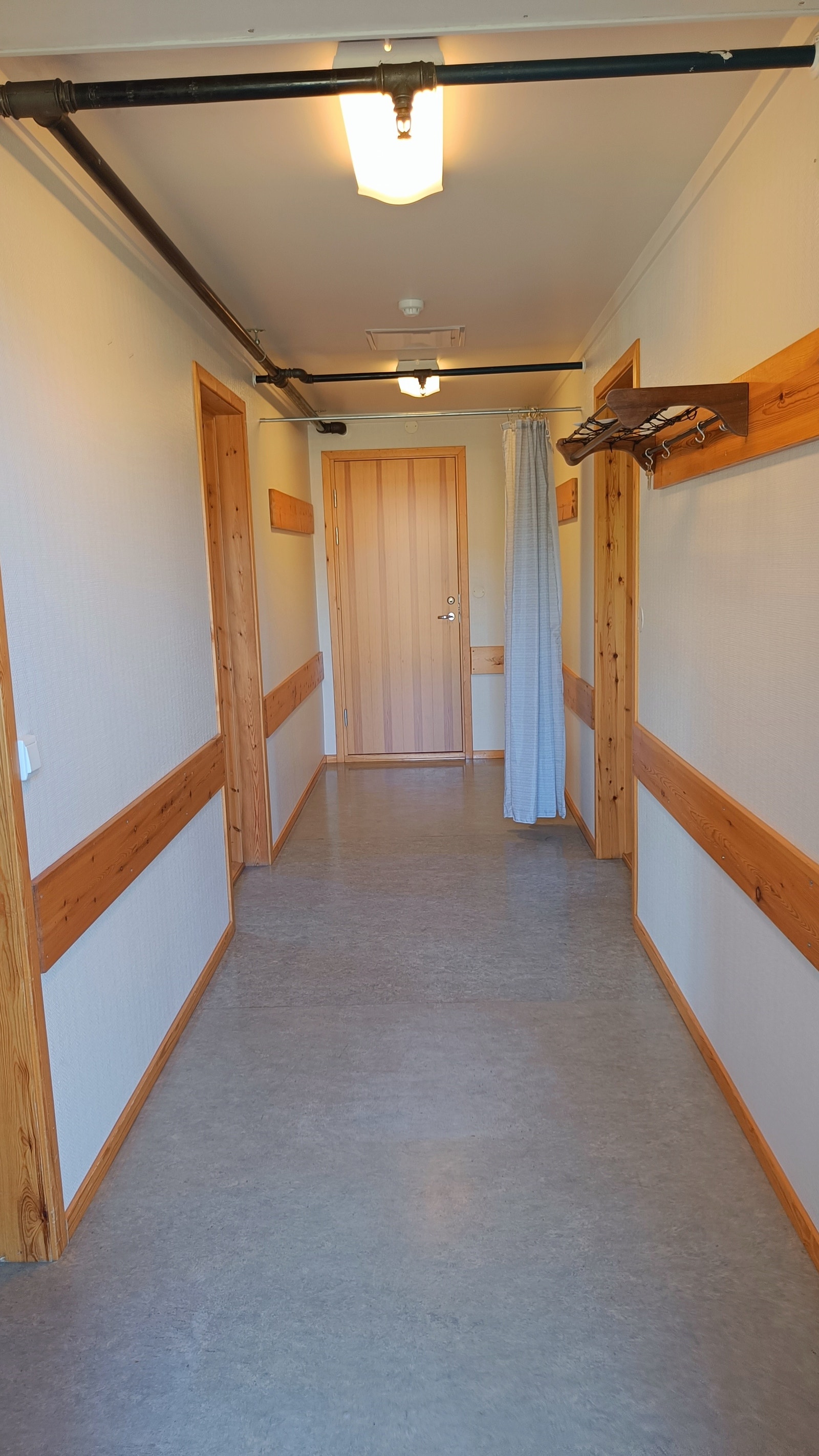 Romslig gang Galleribilde