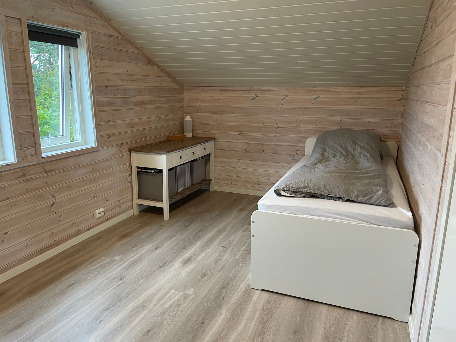 Soverom 5 med 2 80x200cm senger med mulighet for å omgjøre til dobbel seng Galleribilde