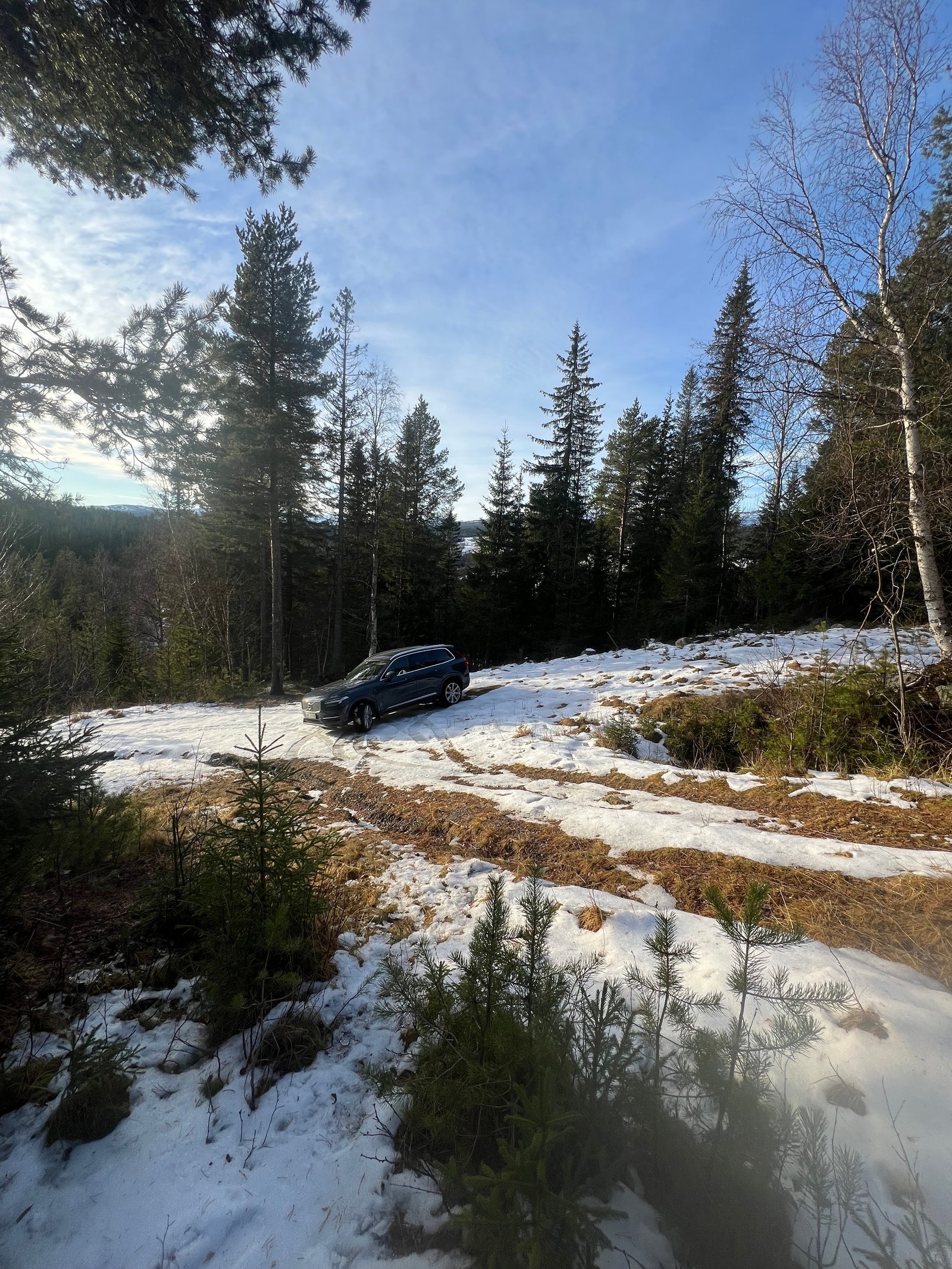 Parkeringen ved hytta Galleribilde