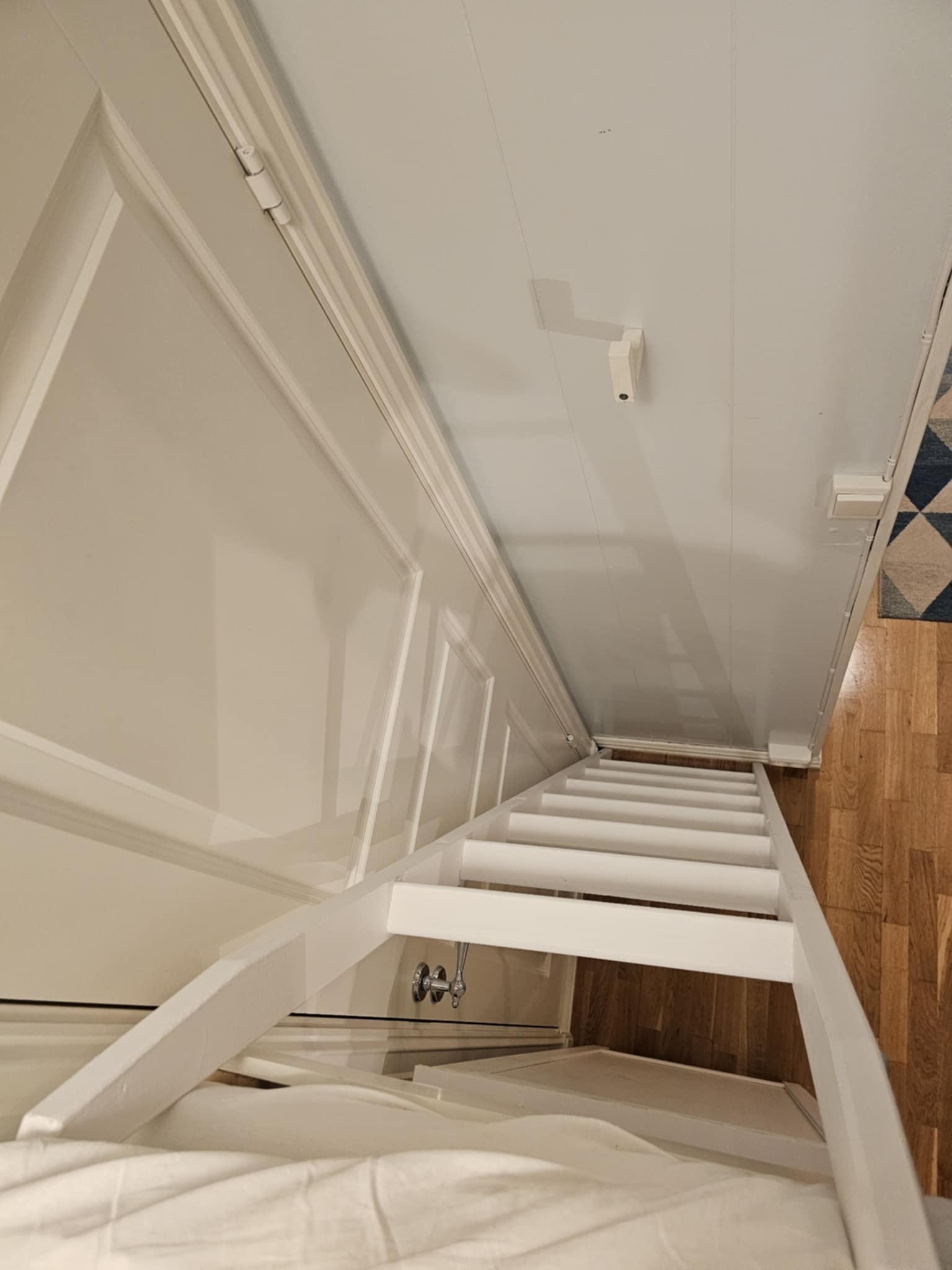 Oppgang til sovehems. Galleribilde