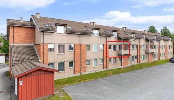 Leiligheten har meget god intern beliggenhet med sol på terrassen store deler av dagen Galleribilde