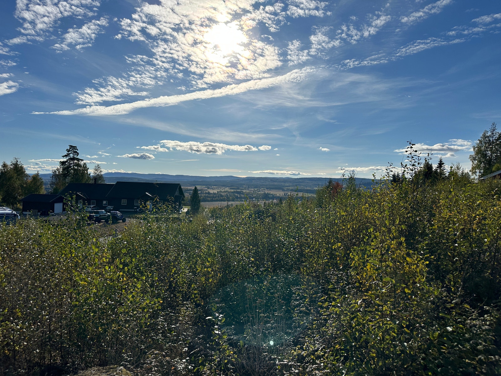 Bilde fra tomten retning sør/vest Galleribilde
