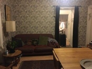 Stue er gjennomgangsrom - Access to your room via sitting room Galleribilde