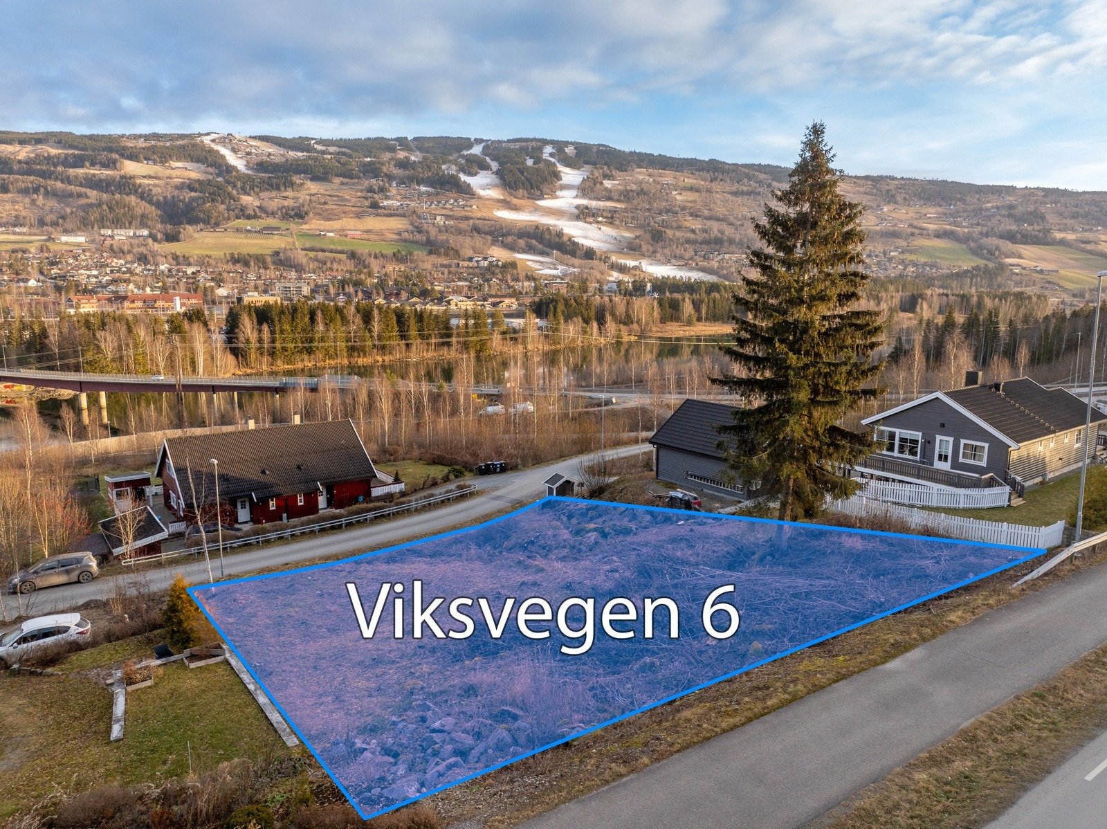 Velkommen til Viksvevegen 6 - To prosjekterte og arealeffektive eneboliger på denne tomten med utsikt mot Øyer sentrum og Hafjell Galleribilde