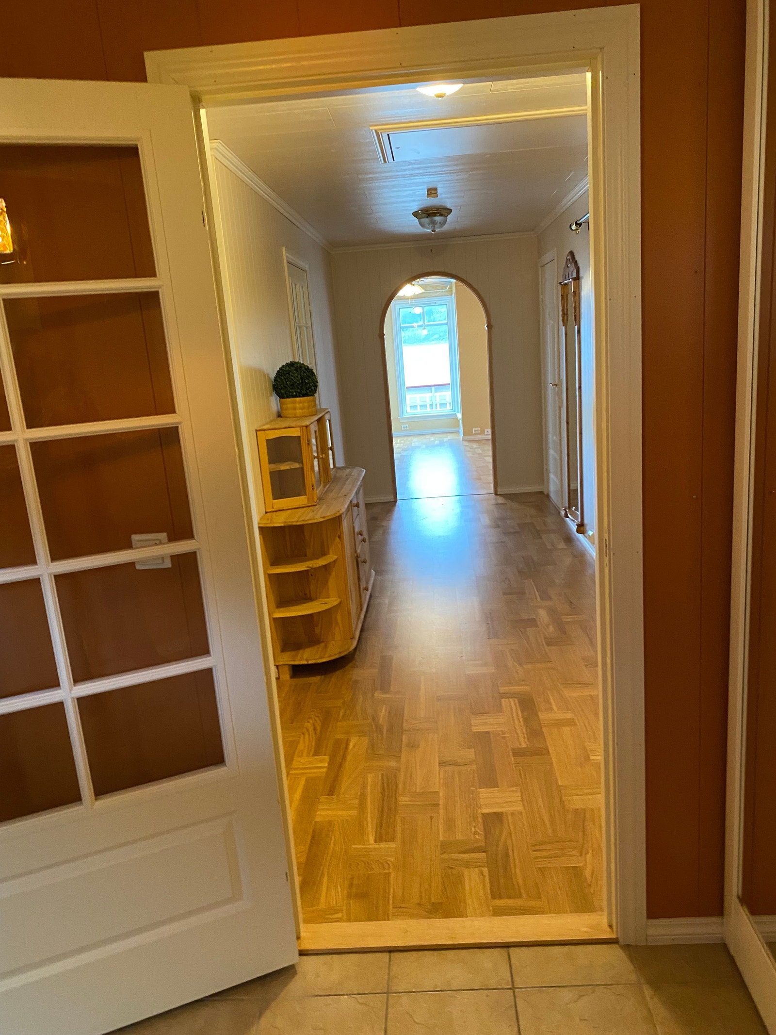 Inngangspartiet | Hall Galleribilde