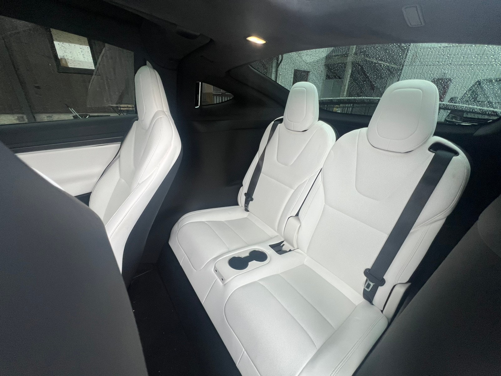 Tesla Model X 10