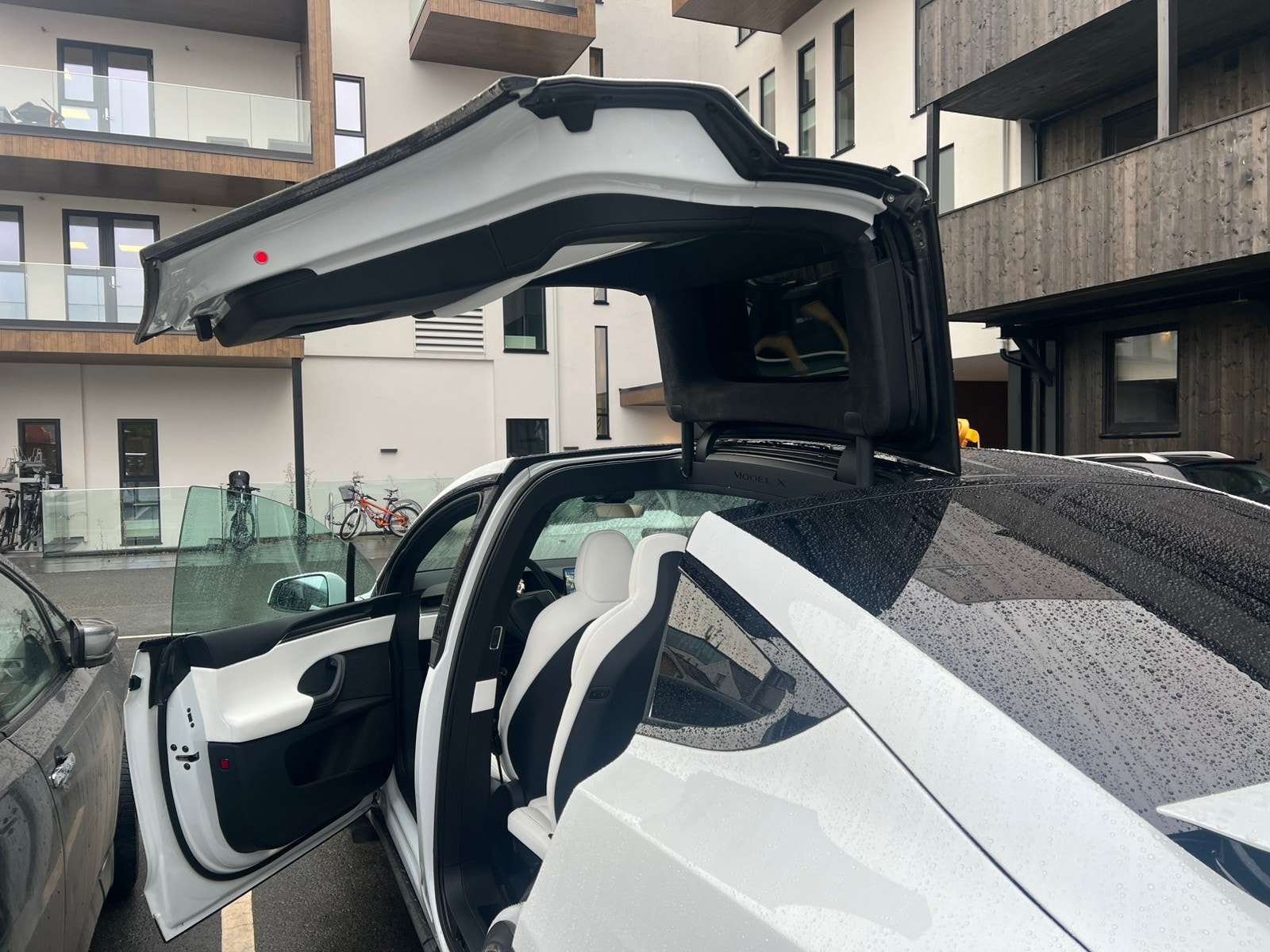 Tesla Model X 9