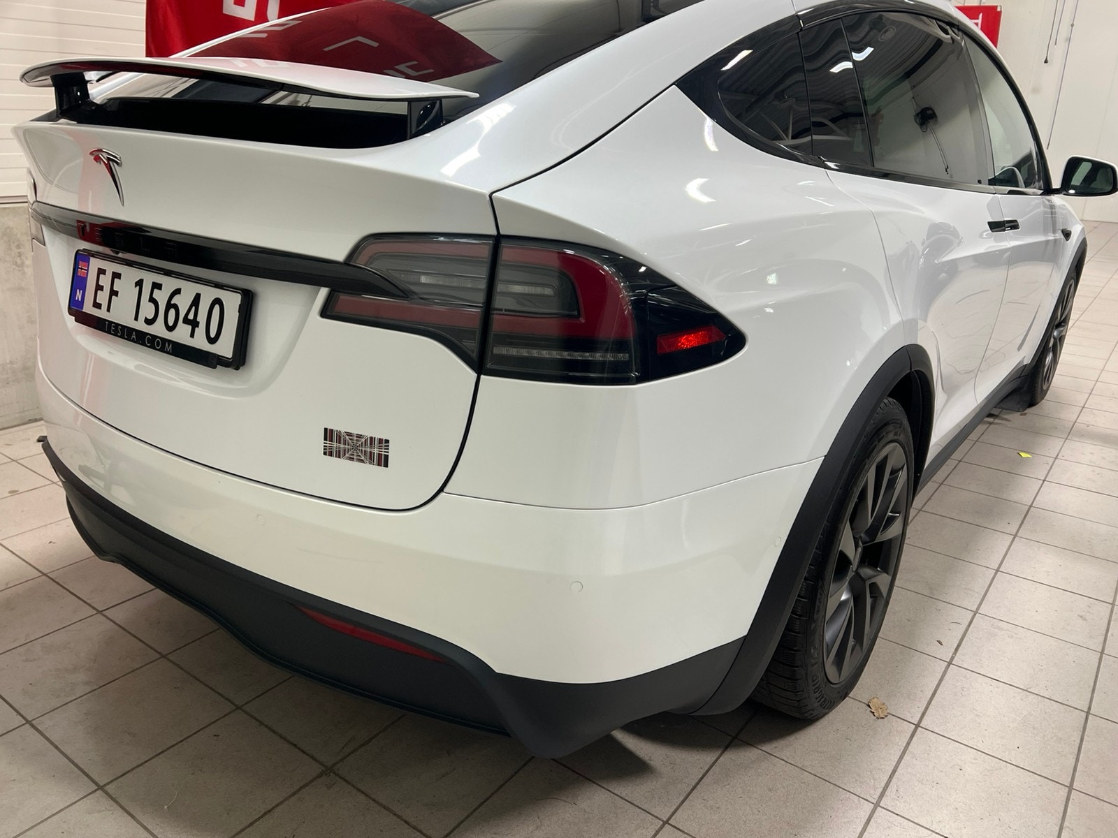 Tesla Model X 6