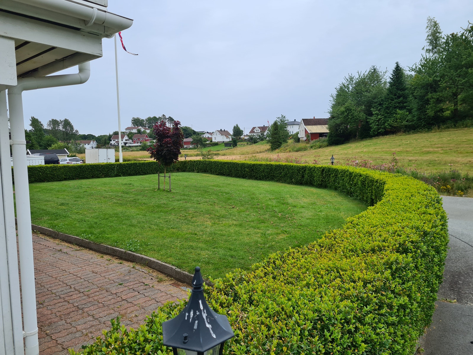 Landlig,rolig og sentralt Galleribilde