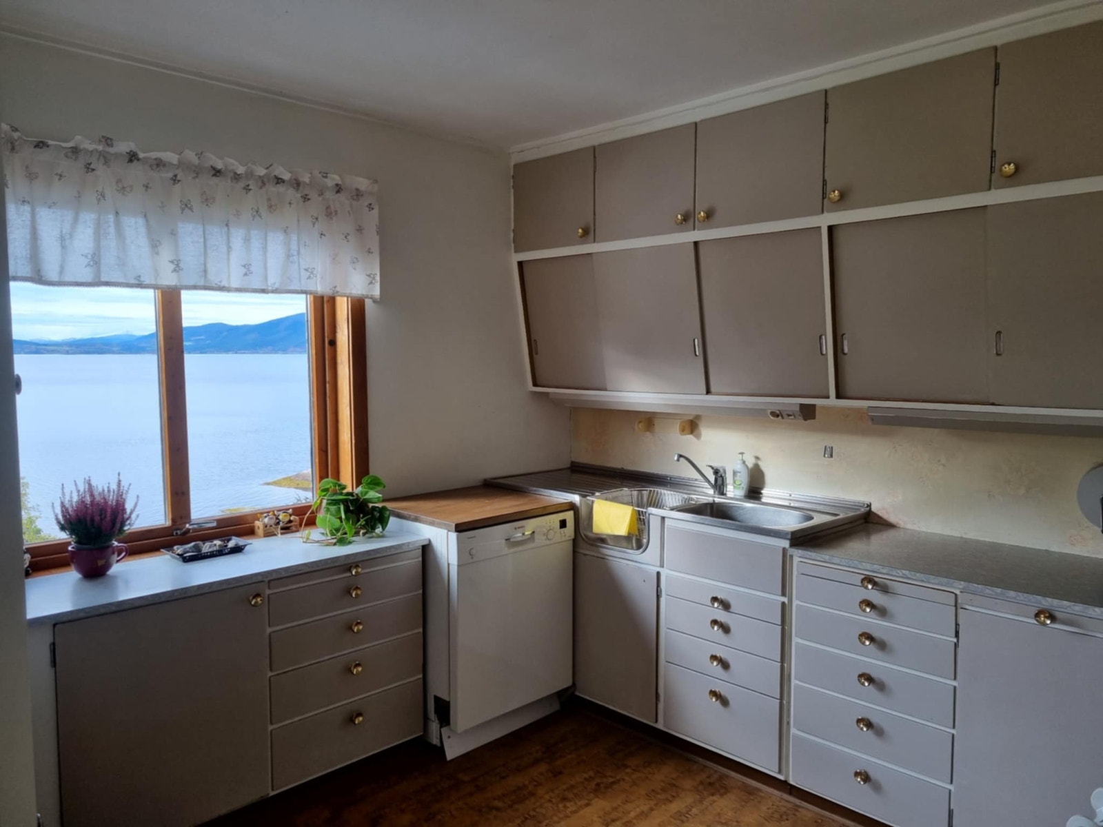 Kjøkken del 2 Galleribilde