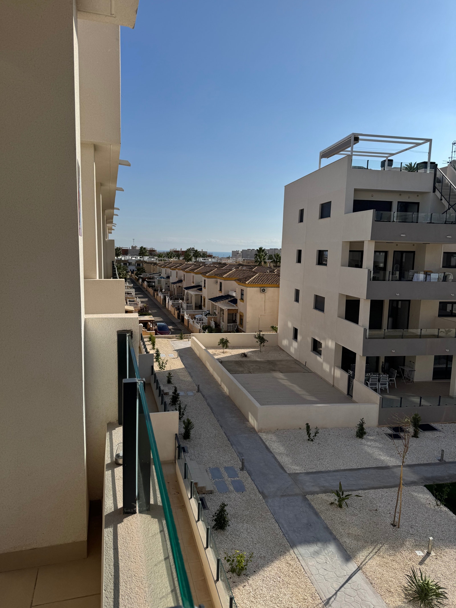 Et aldri så lite sjøgløtt. Dette er i retning stranda Playa Flamenca Galleribilde