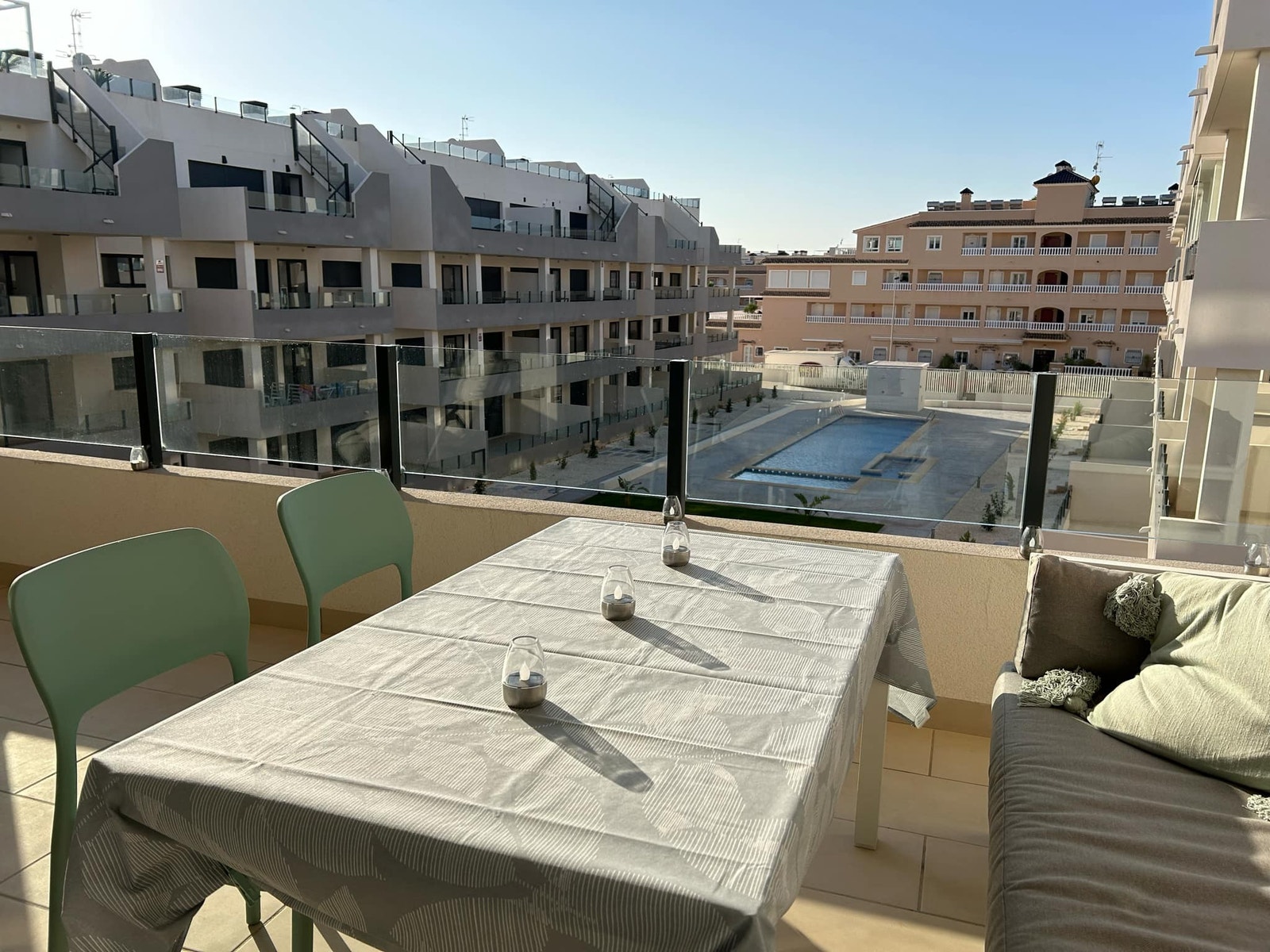 Utsikten fra balkongen som er 22 kvm Galleribilde