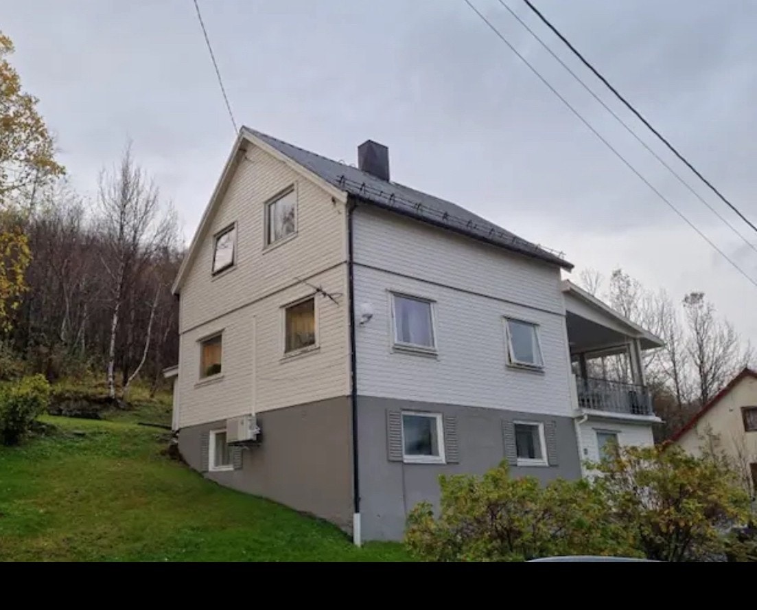 Stor bolig over 3 etasjer Galleribilde