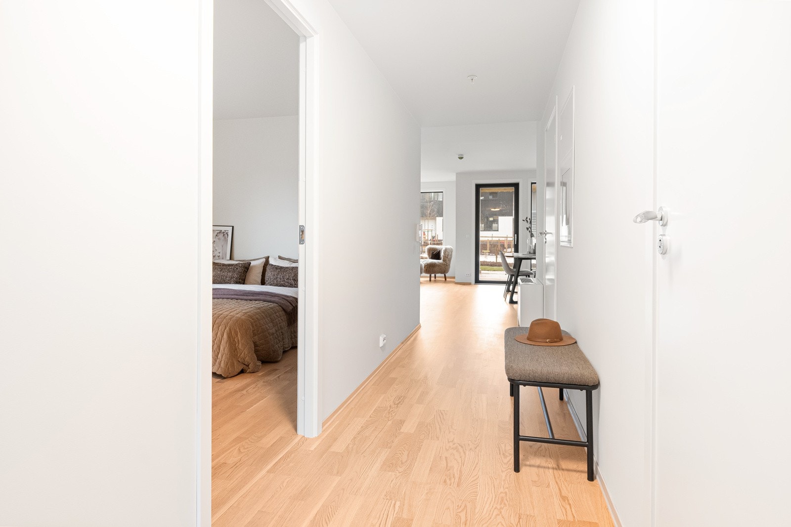 Flott gjennomlys i leiligheten. 3 fasader. Galleribilde