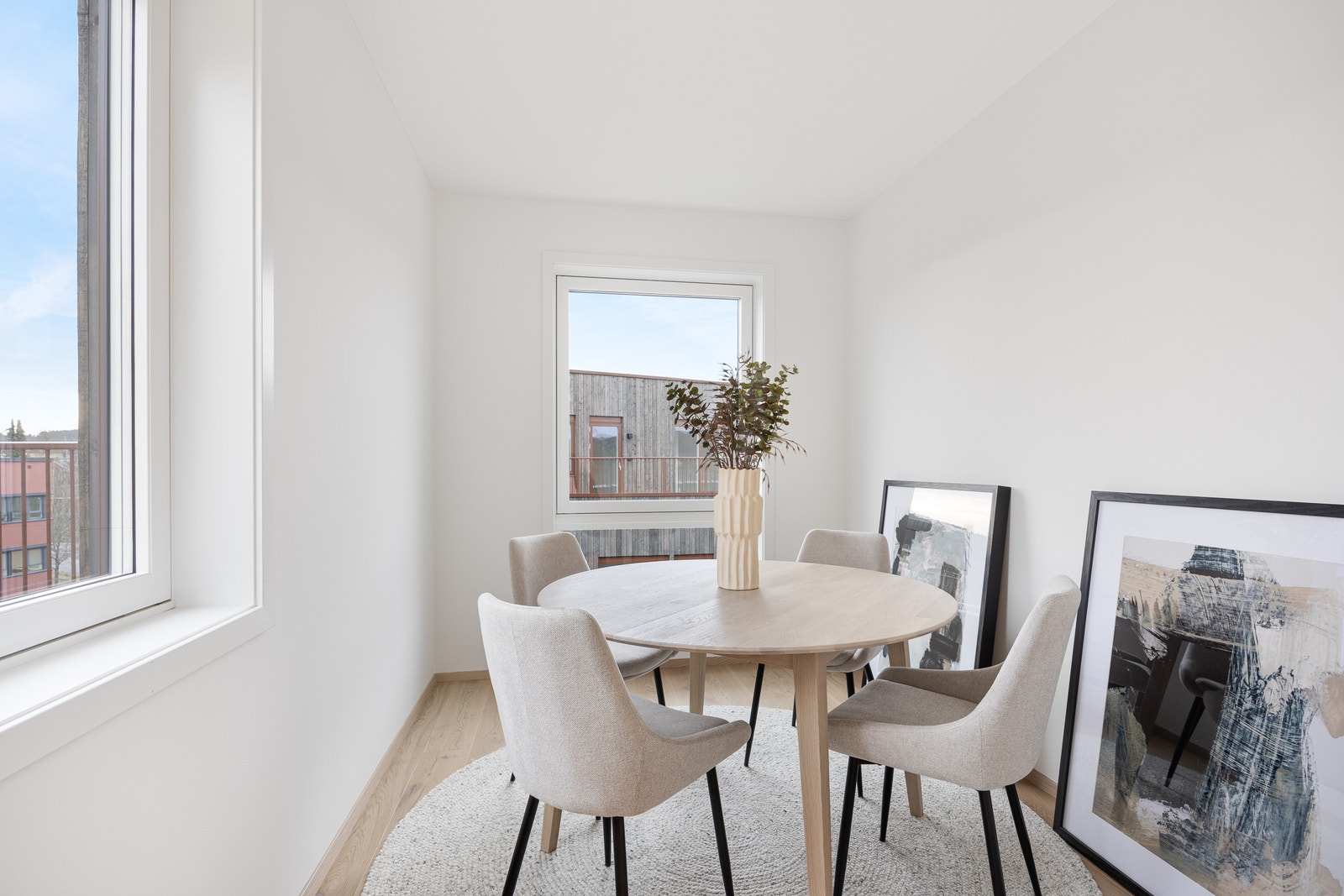 Soverom 3 innredet som spisestue. Galleribilde