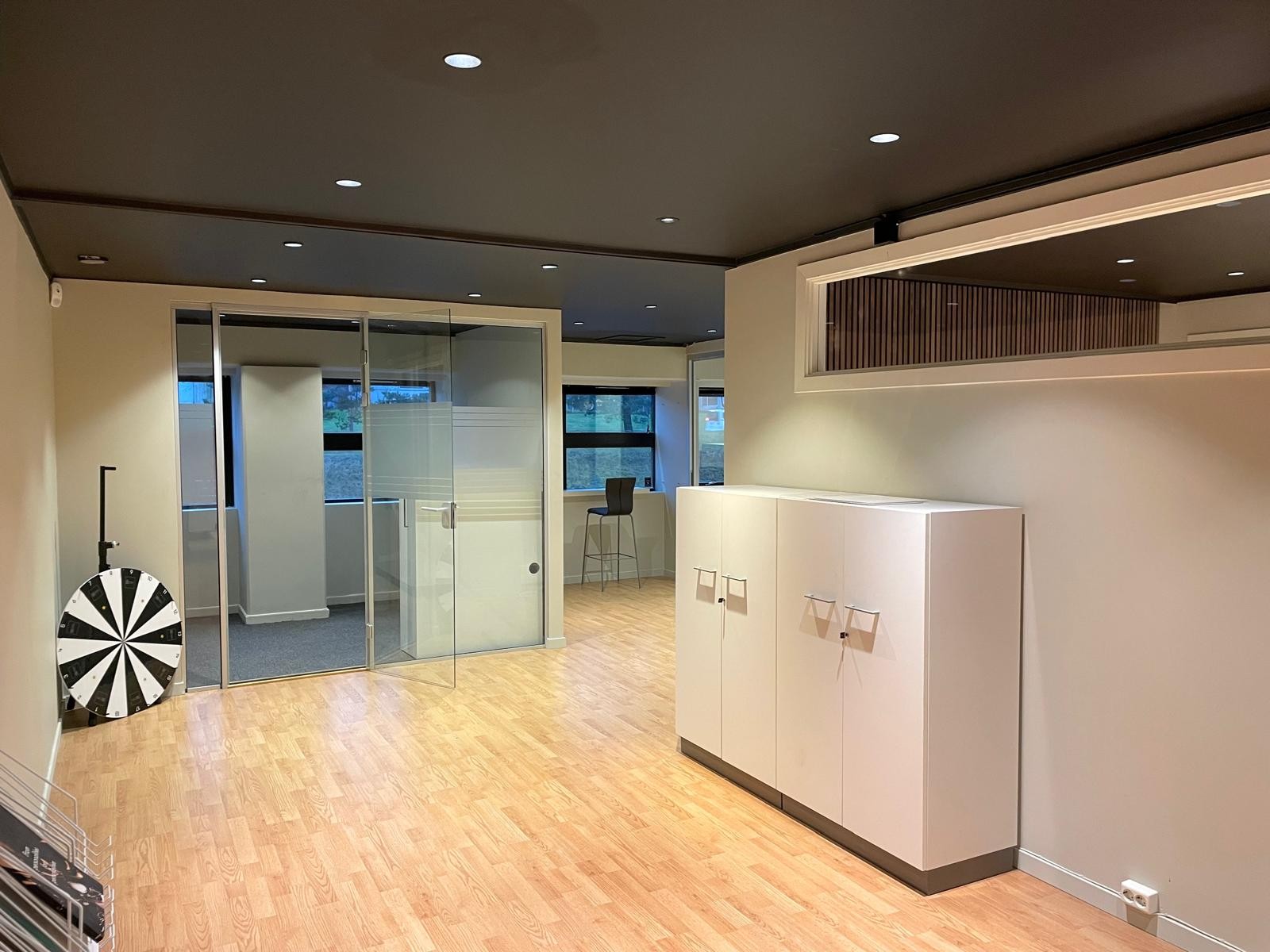 Administrasjonskontor og kontorlandskap Galleribilde