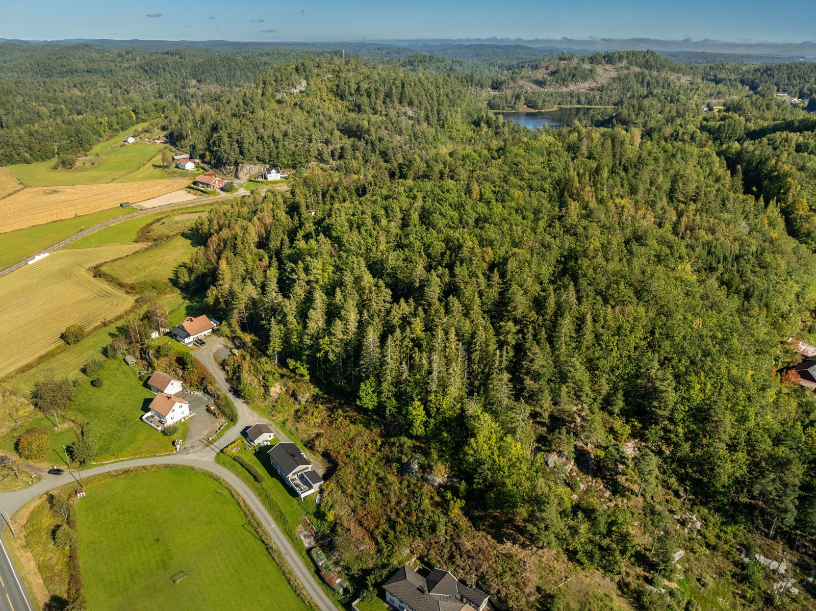 Tomten ligger i område hvor kommuneplanen har formål LNF Galleribilde