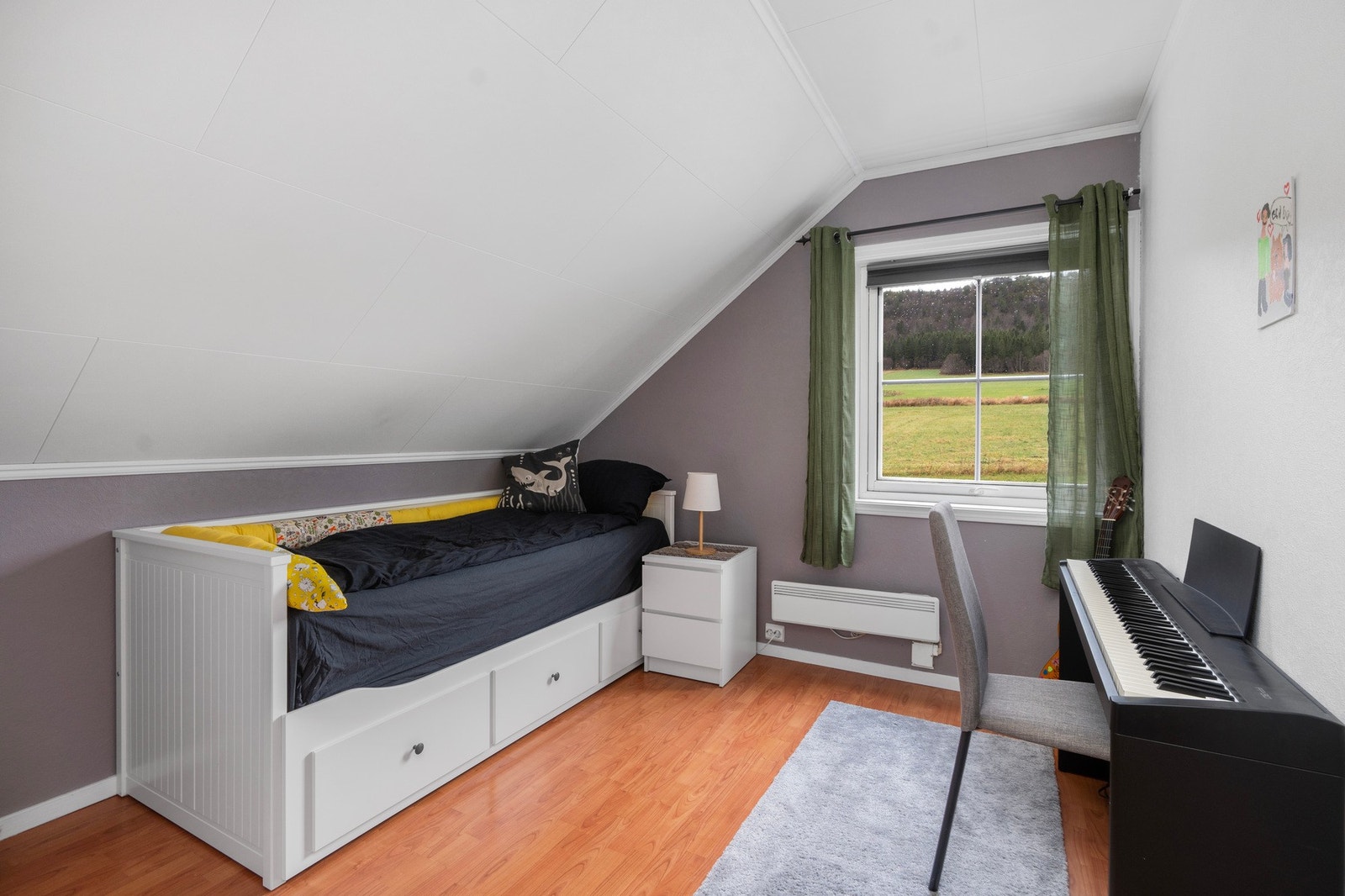 Soverom 1 i 2.etasje Galleribilde