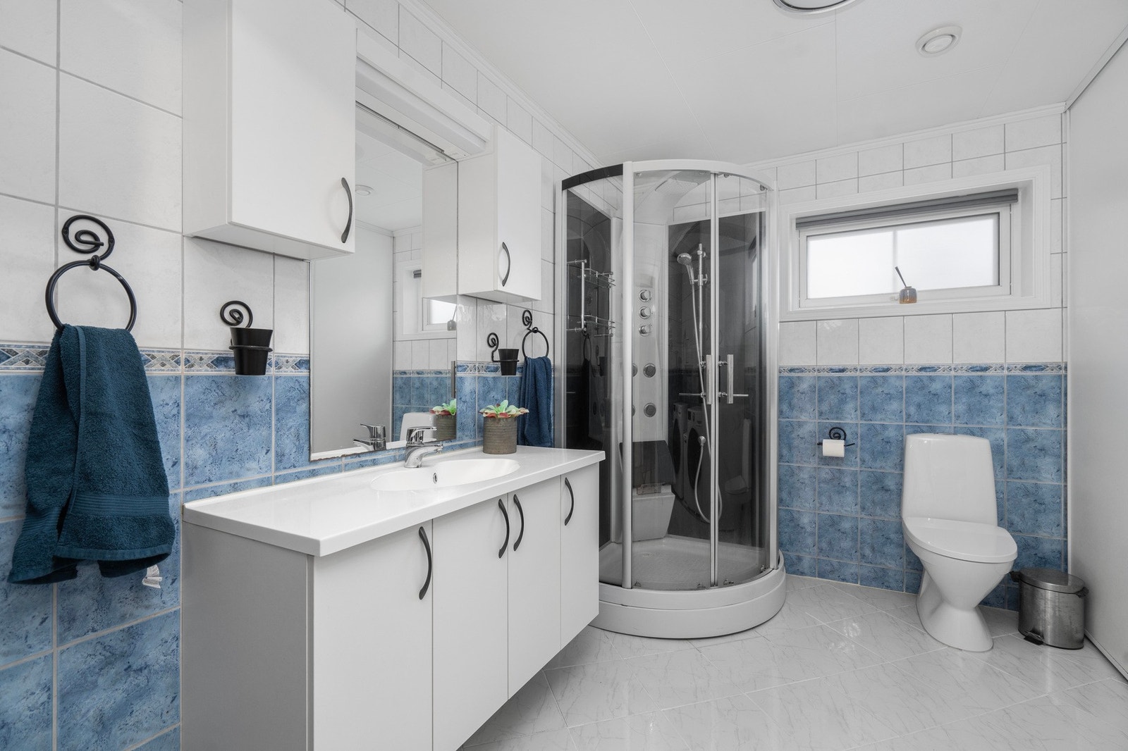 Romslig bad Galleribilde