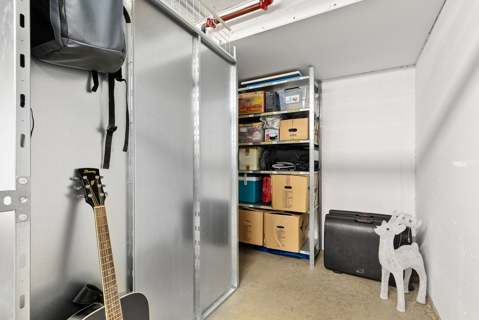 Det medfølger 2 eksterne boder til leiligheten, med tilkomst fra fellesgarasje. Galleribilde