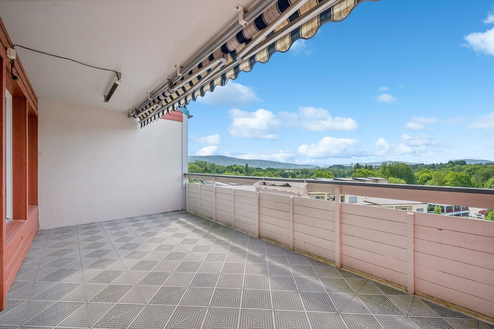 Terrasse med bod! Galleribilde