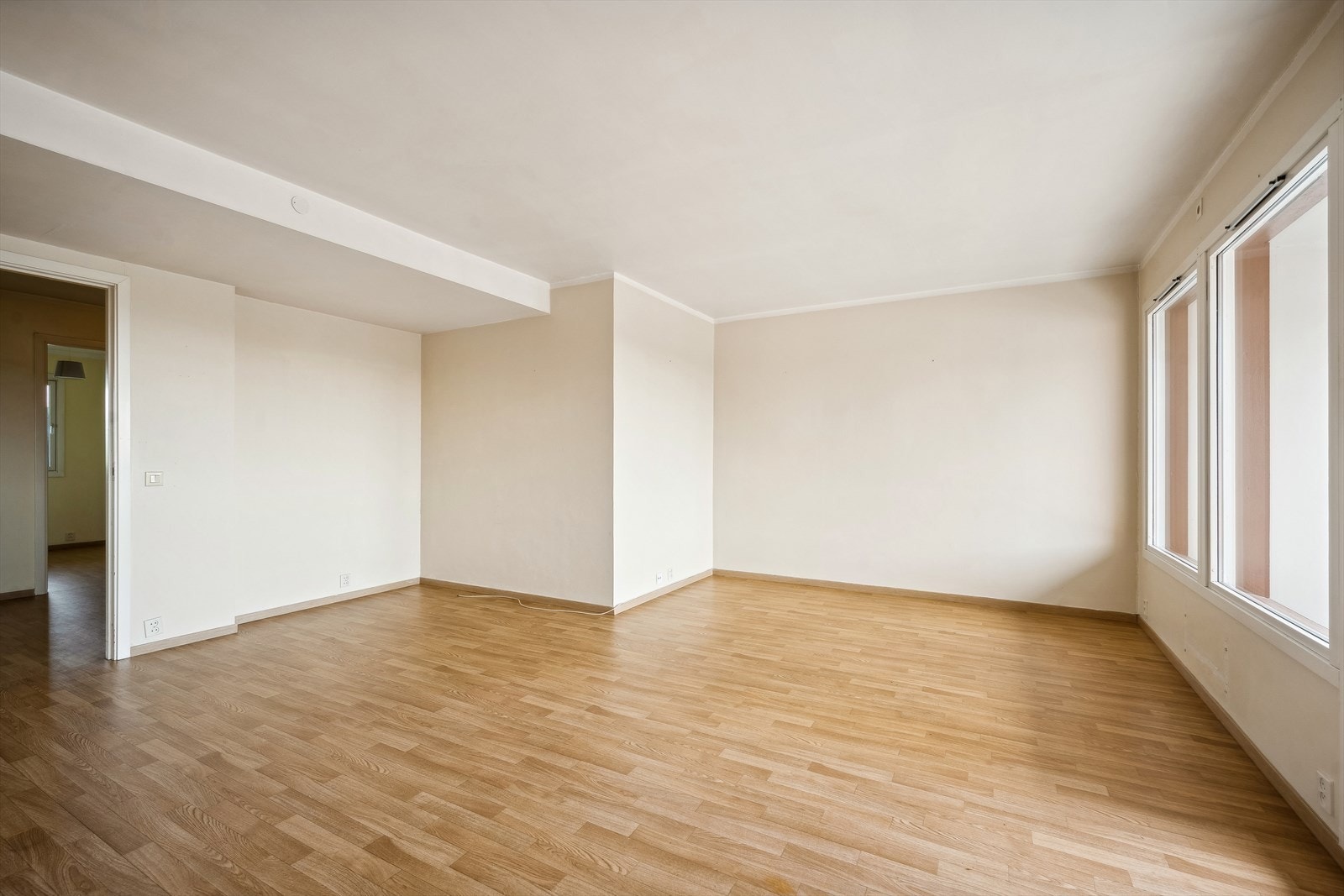 Det er behov for innvendig oppgradering bl.a på overflater. Her kan du skape ditt eget hjem. Galleribilde