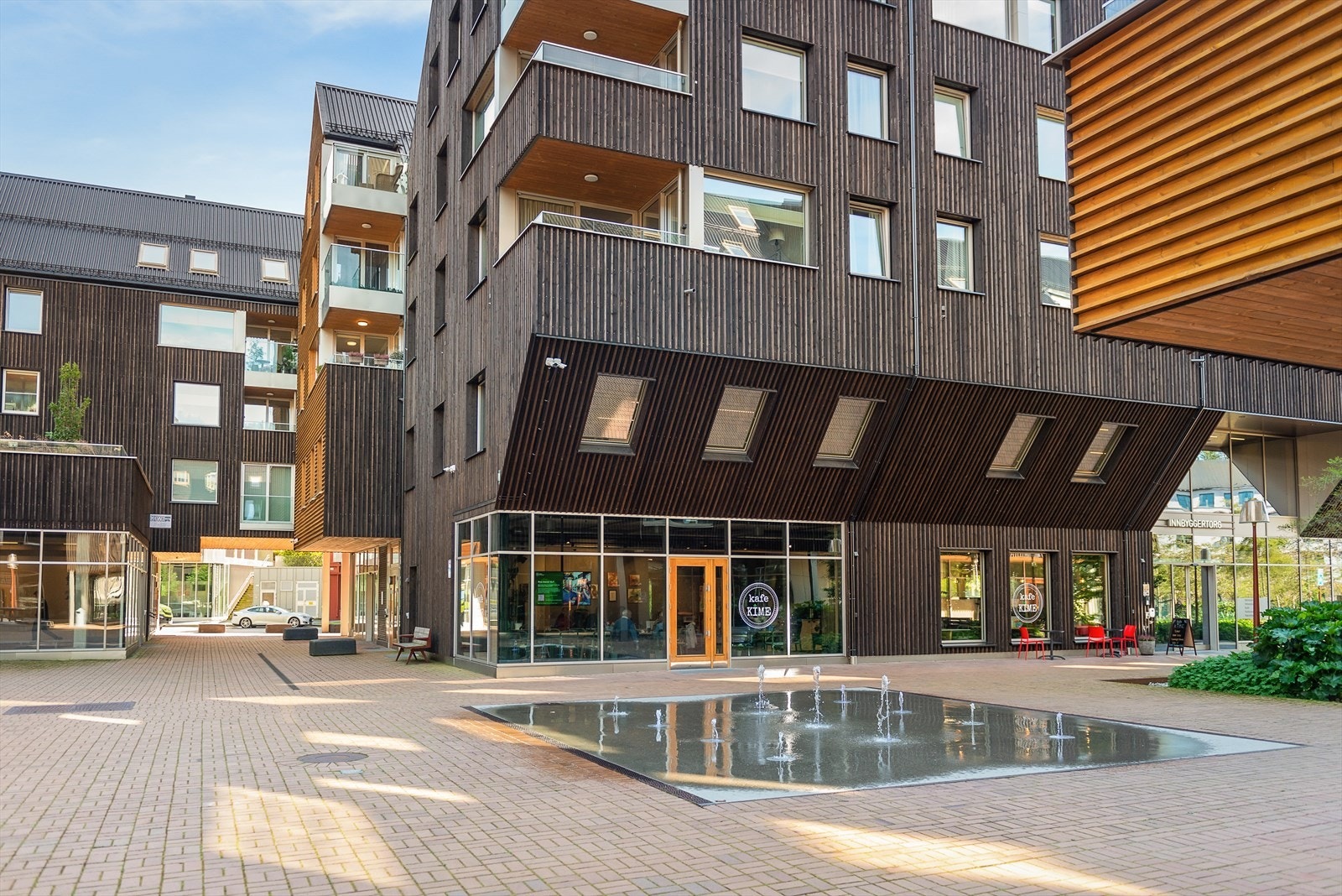 Kafe KIME tilbyr catering til selskaper og arrangementer og daglig take away mat. Galleribilde