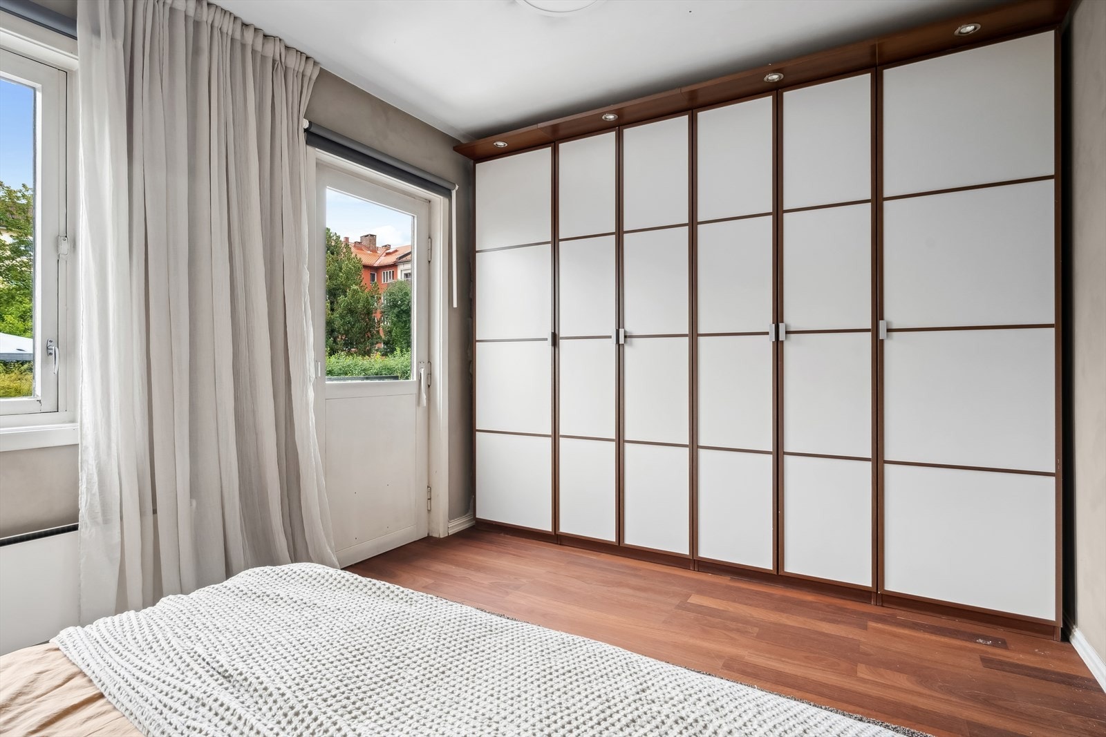 Soverommet byr også på rikelig med oppbevaringsplass. Galleribilde