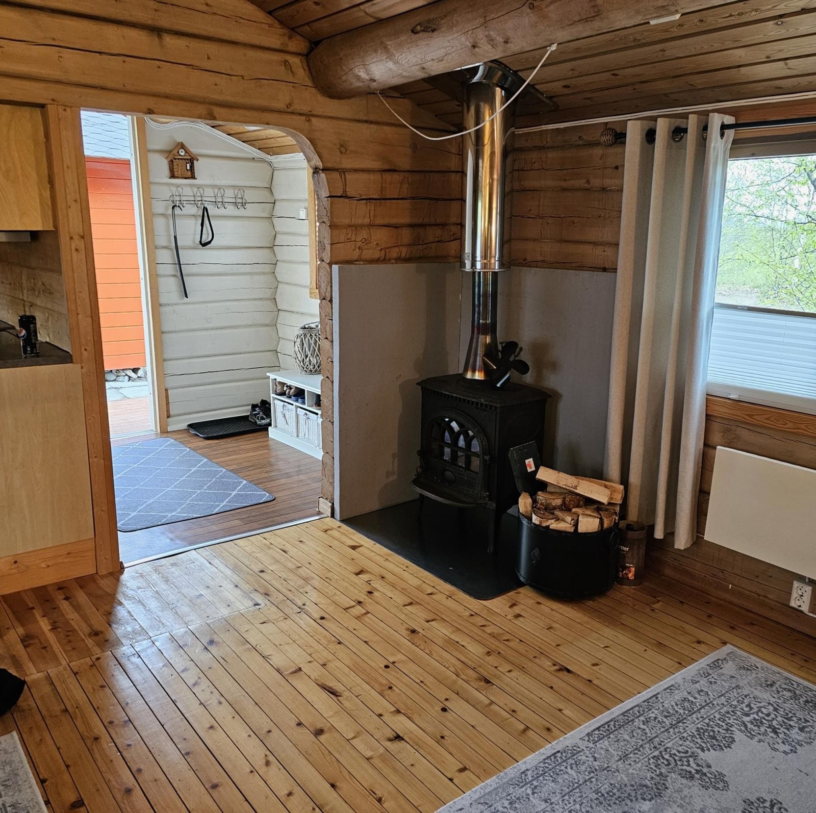 Vedovn i stua Galleribilde