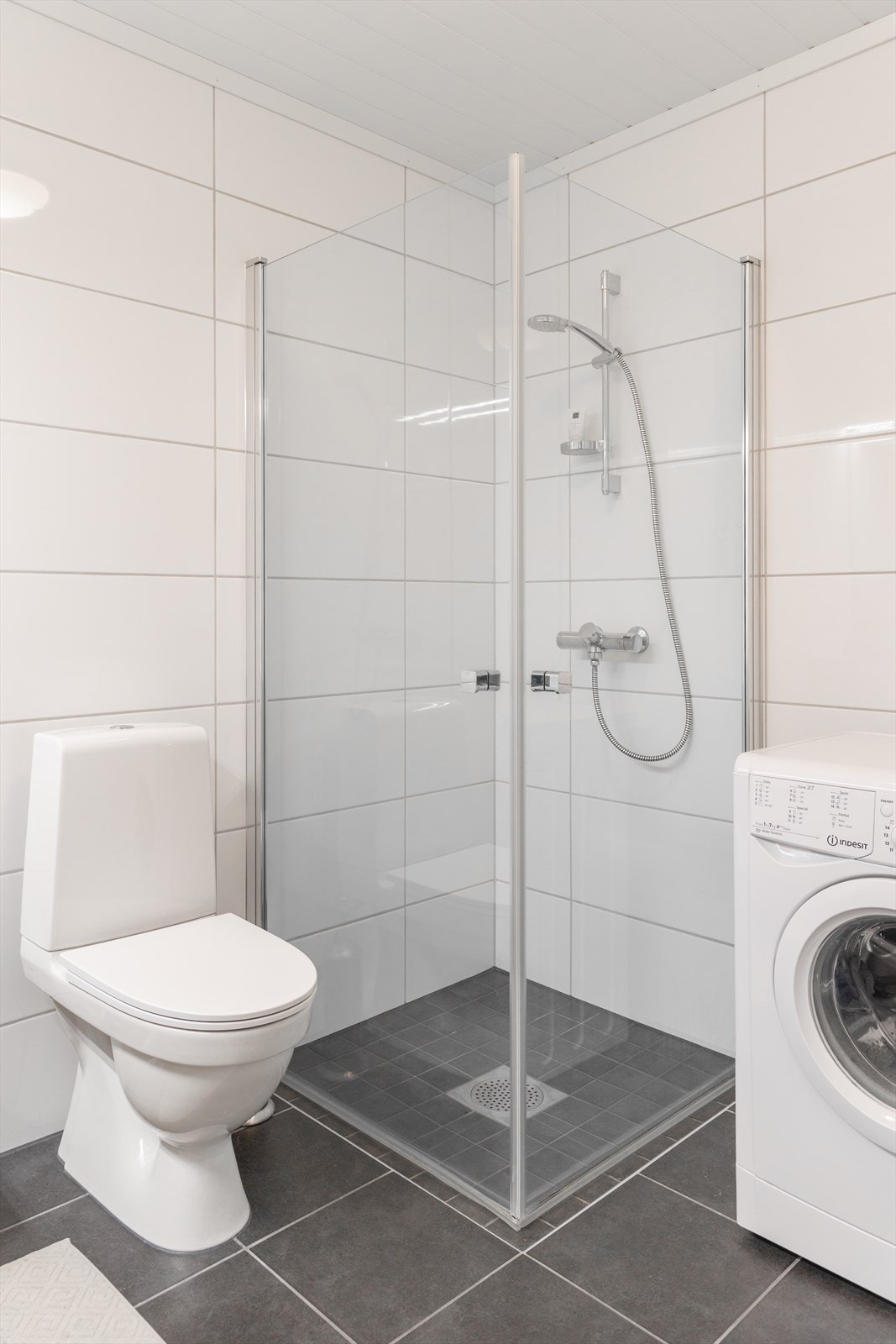 Opplegg for vaskemaskin og tørketrommel Galleribilde