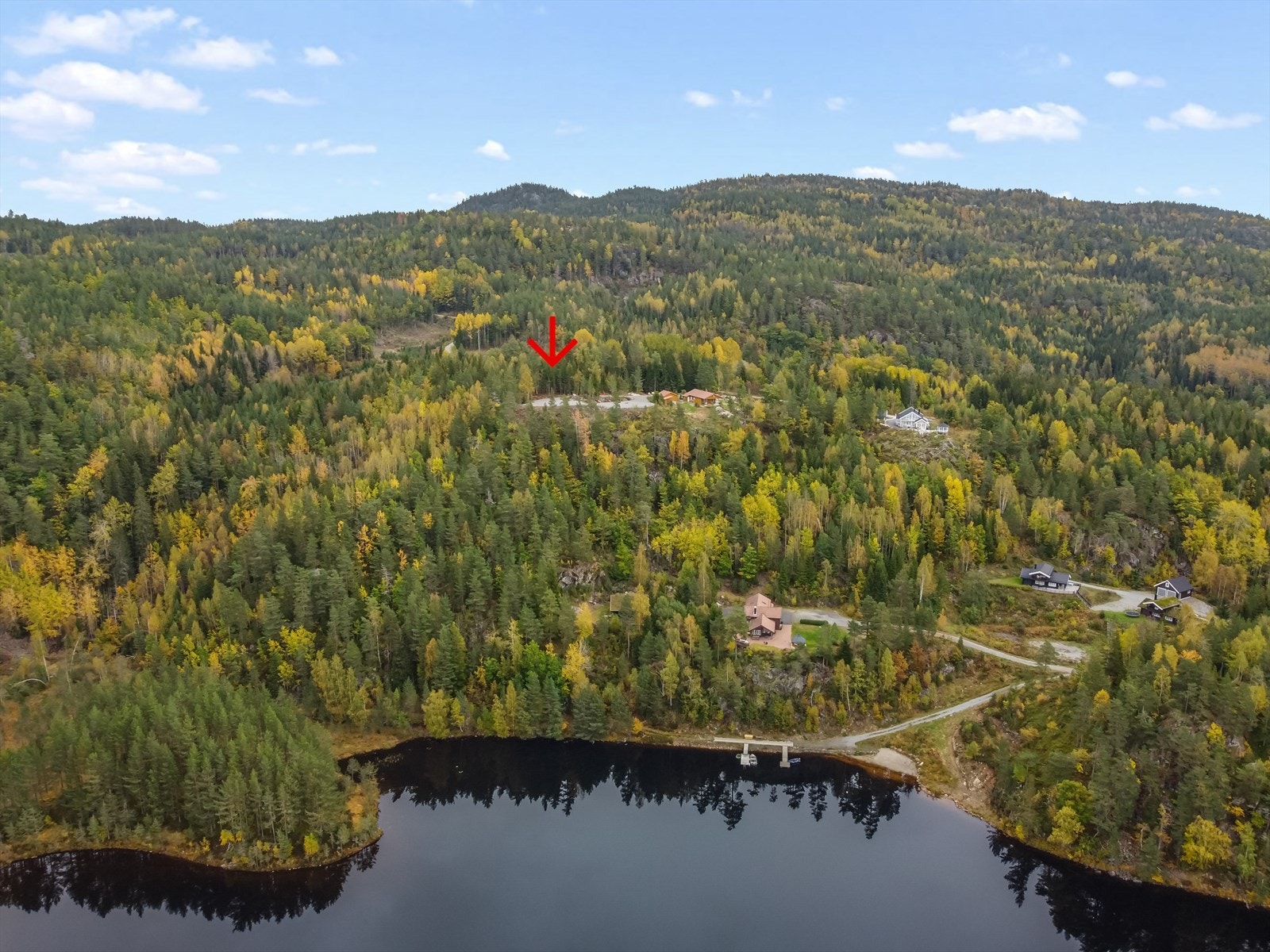 Velkommen til Lundlia - En hyttetomt med flott utsikt til innlandsvann! Galleribilde