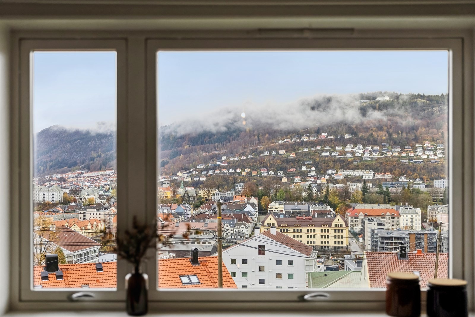 Et maleri av en utsikt. Galleribilde