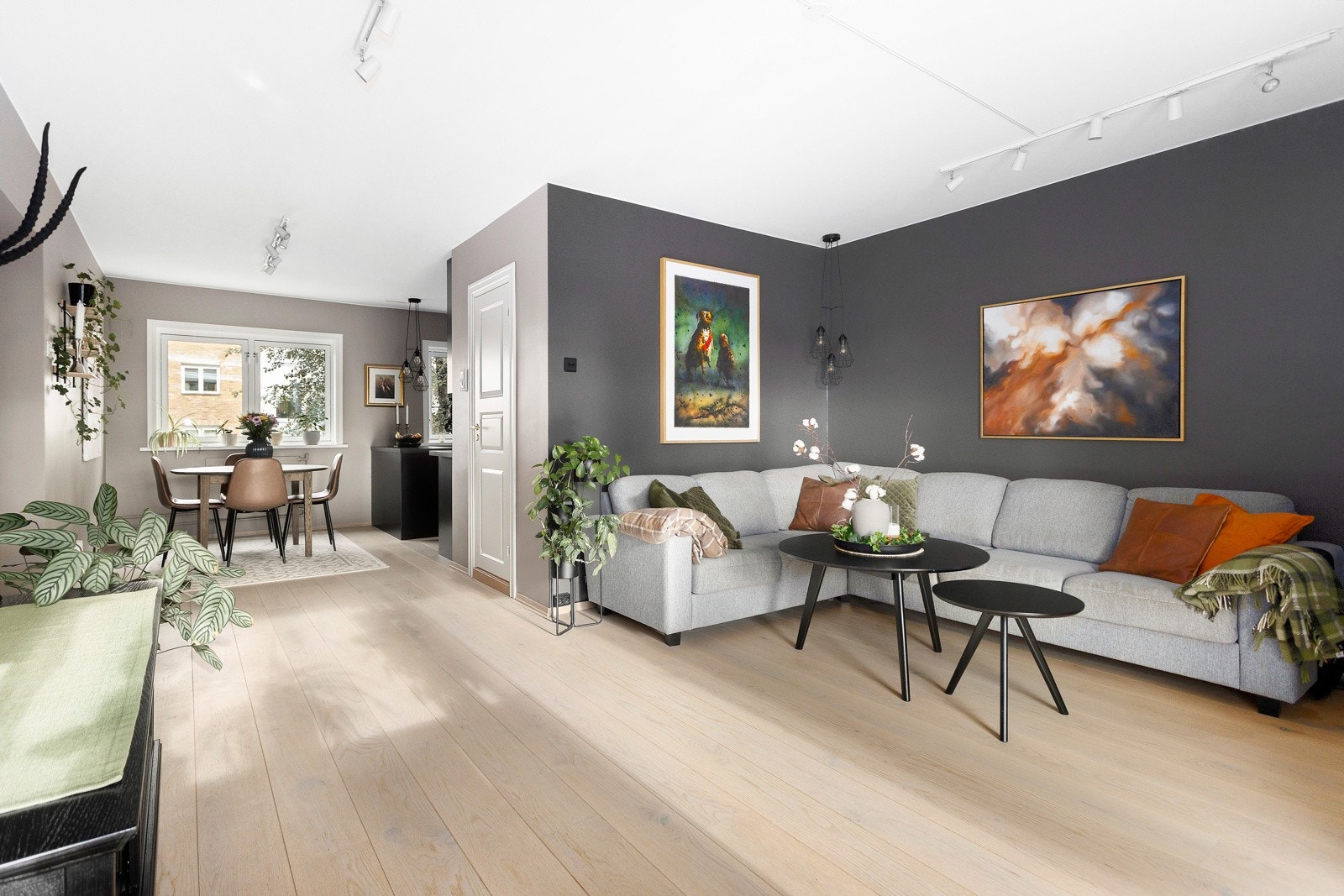 Boligen ble for få år siden pusset opp med bl.a. nye overflater og kjøkken. Galleribilde