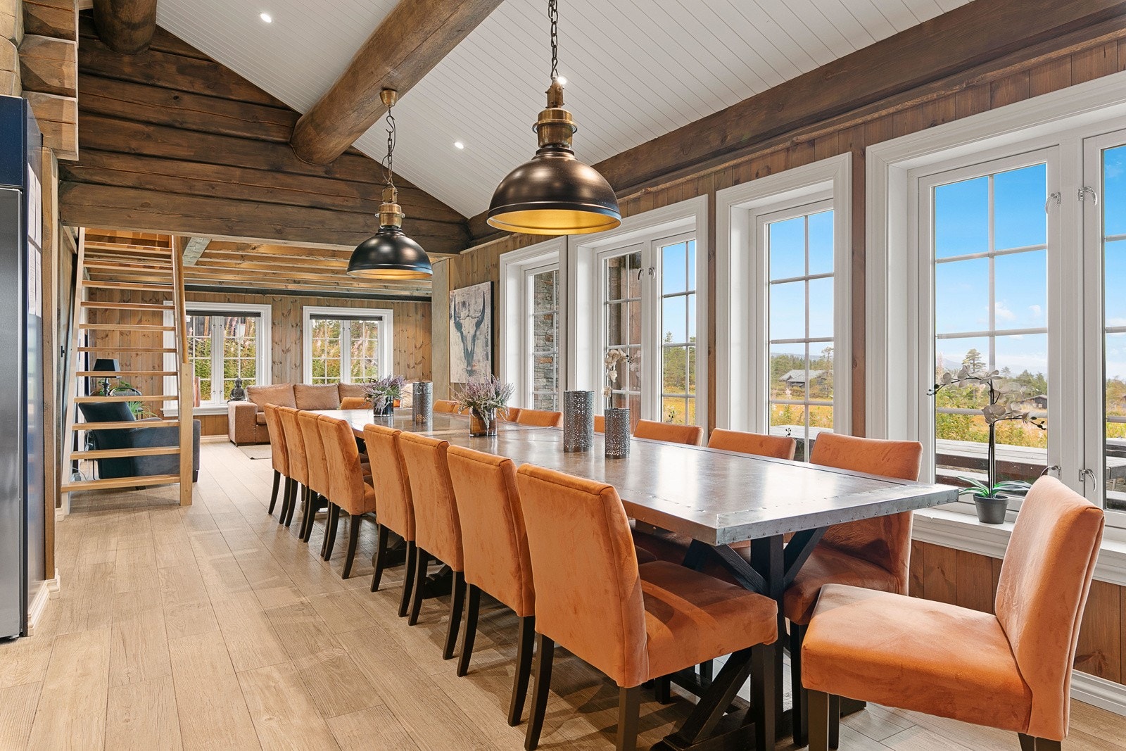 Hyttas hjerte - velkommen til bords Galleribilde