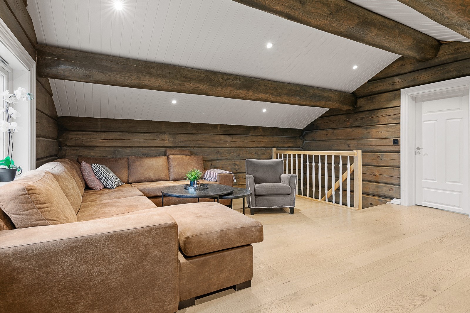 Inngang til romslig og stort soverom - familierom Galleribilde