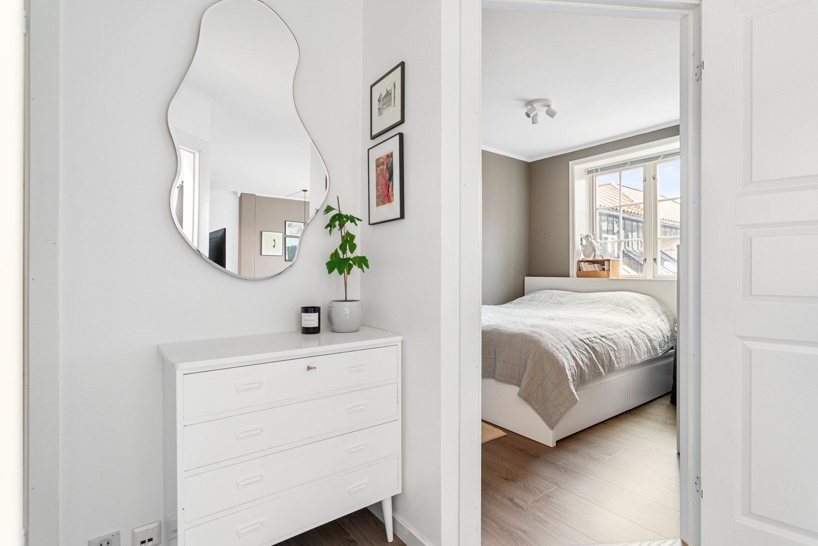 I dag har borettslaget avtale med Altibox fra NTE Bredbånd, som inngår i felleskostnadene for leiligheten. Galleribilde