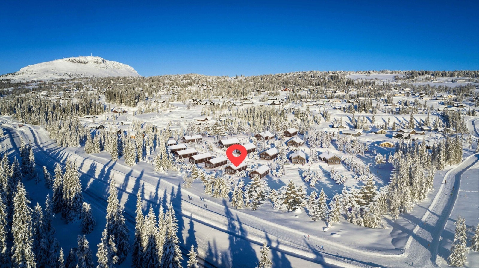 Denne annonsen viser til aktuelle hytte på kartet, men her kan du velge bandt de andre som er ledige. Galleribilde