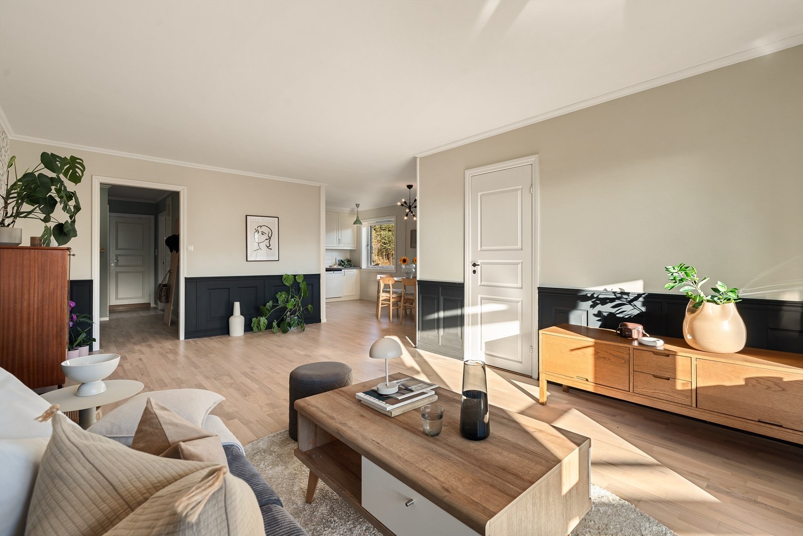 Pen leilighet med god planløsning, fine og lyse overflater! Galleribilde