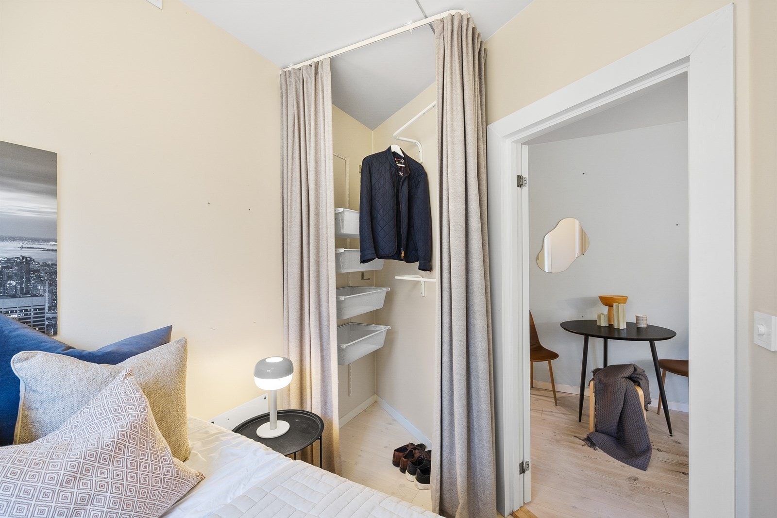 - Praktisk garderobeløsning - Galleribilde