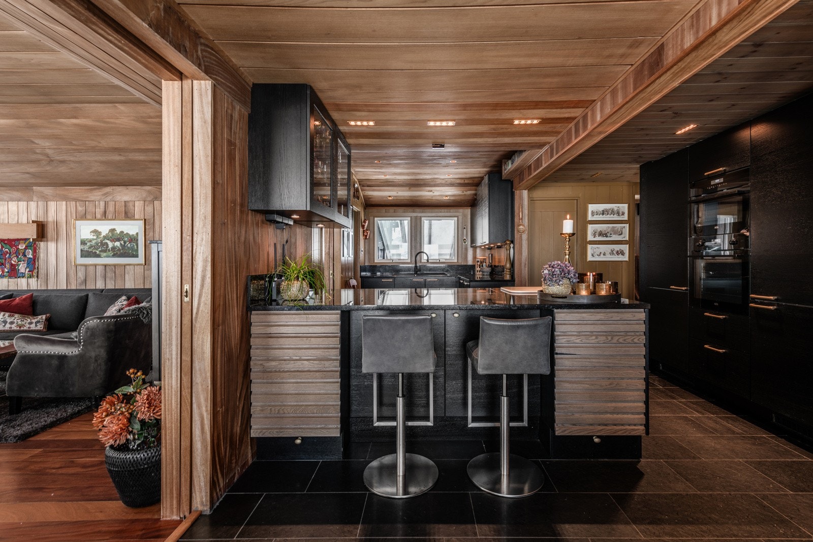 Gulv på kjøkken har også varmekabler Galleribilde