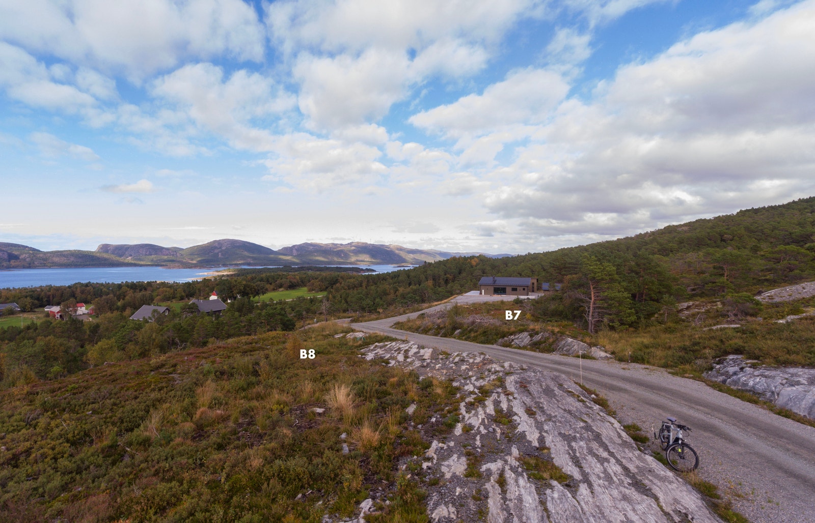 Kontakt grunneier Tore Alstad tlf. 92413358 Galleribilde