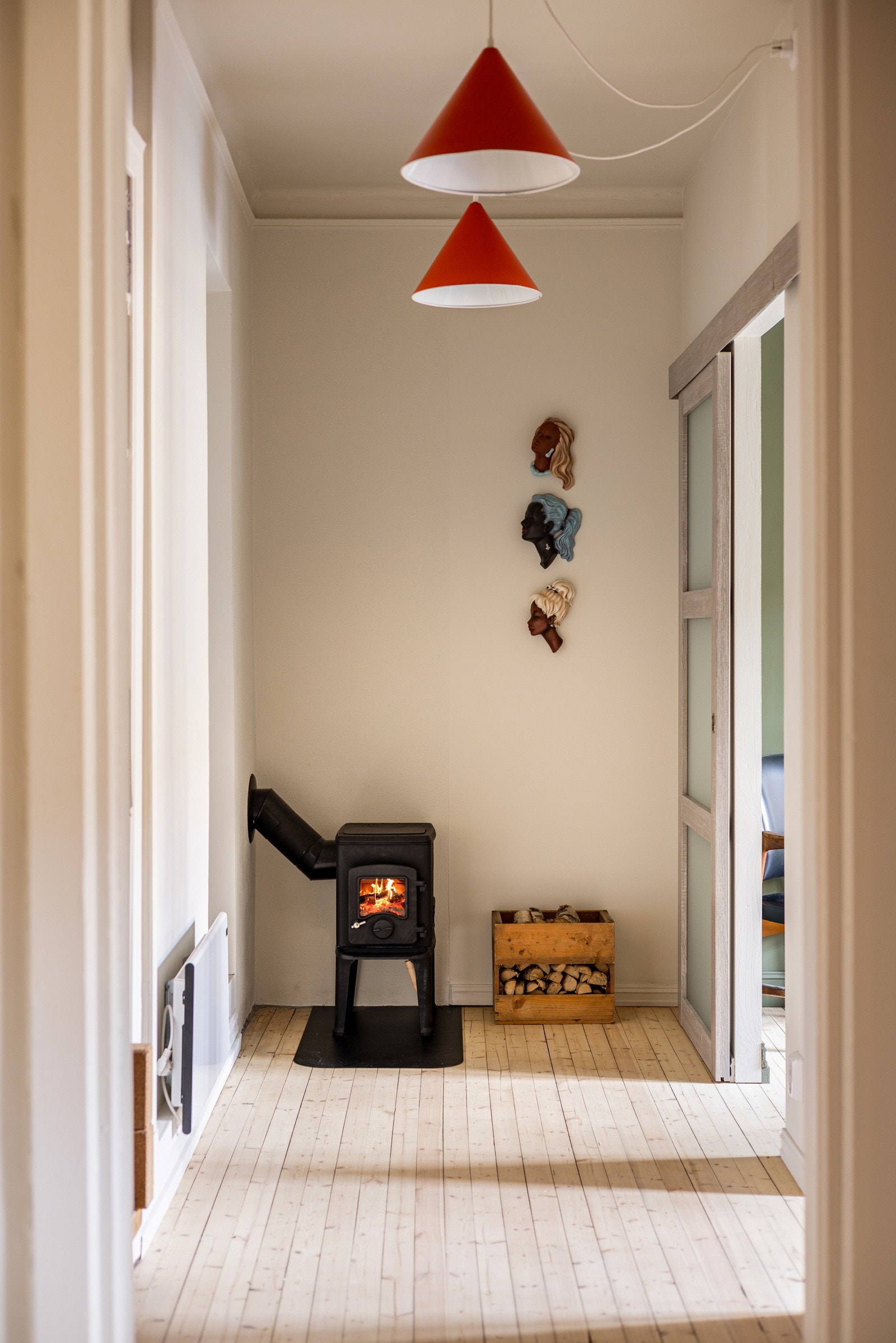 Det elektriske anlegget er også oppgradert med nye ledninger, stikk og brytere i alle rom. Galleribilde