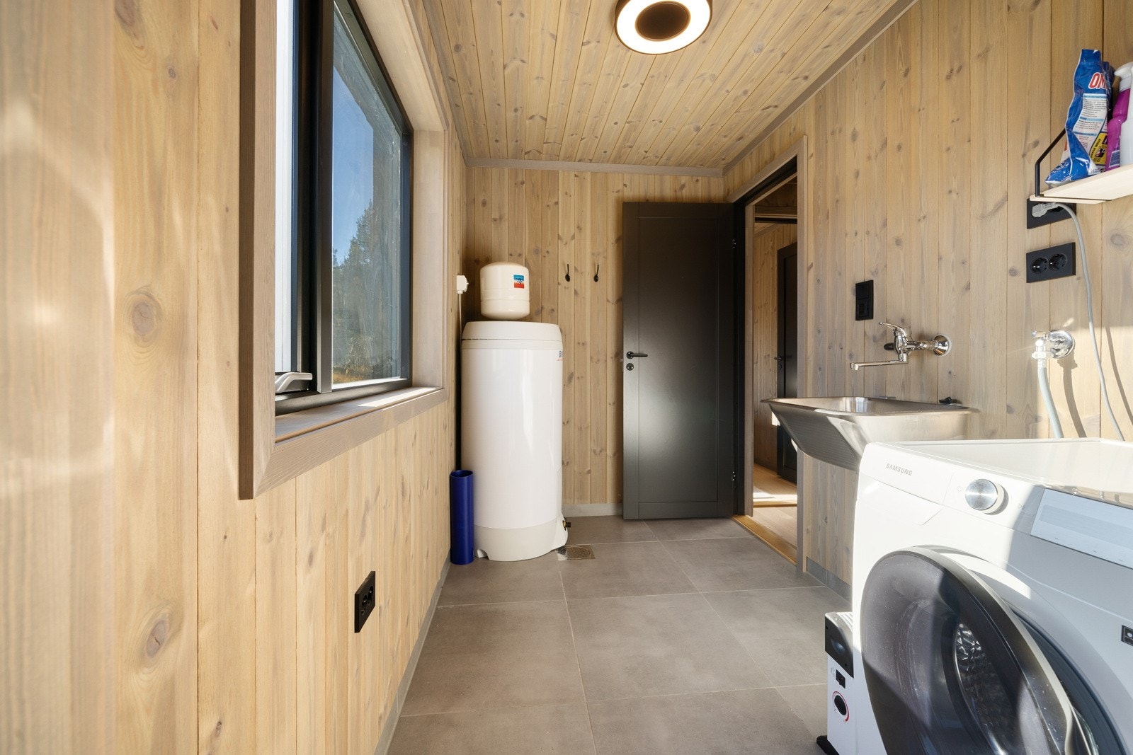 278334_DSC01872 Galleribilde