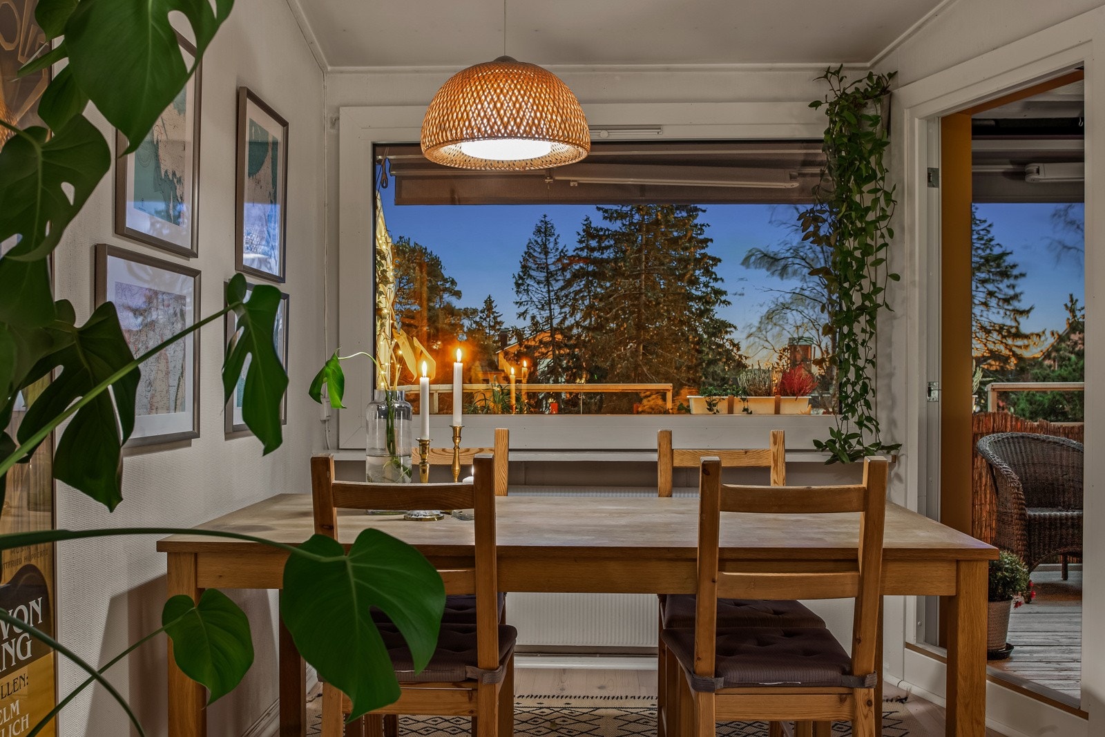 Leiligheten har en høytliggende plassering med lite innsyn og ingen gjenboere. Galleribilde