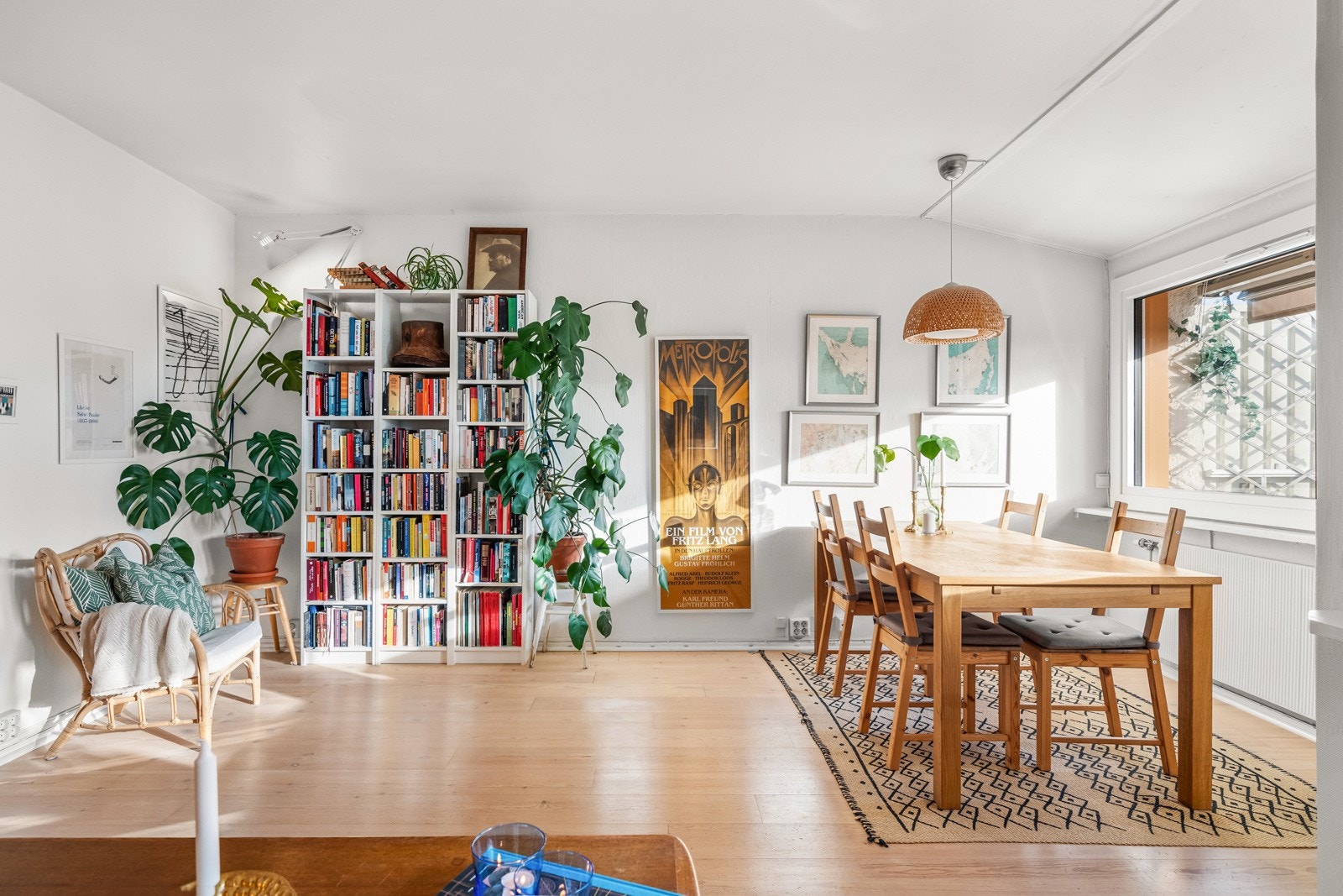 I felleskostnadene har du blant annet varmtvann, fyring, samt kabel-tv og internett fra Telia inkludert. Galleribilde