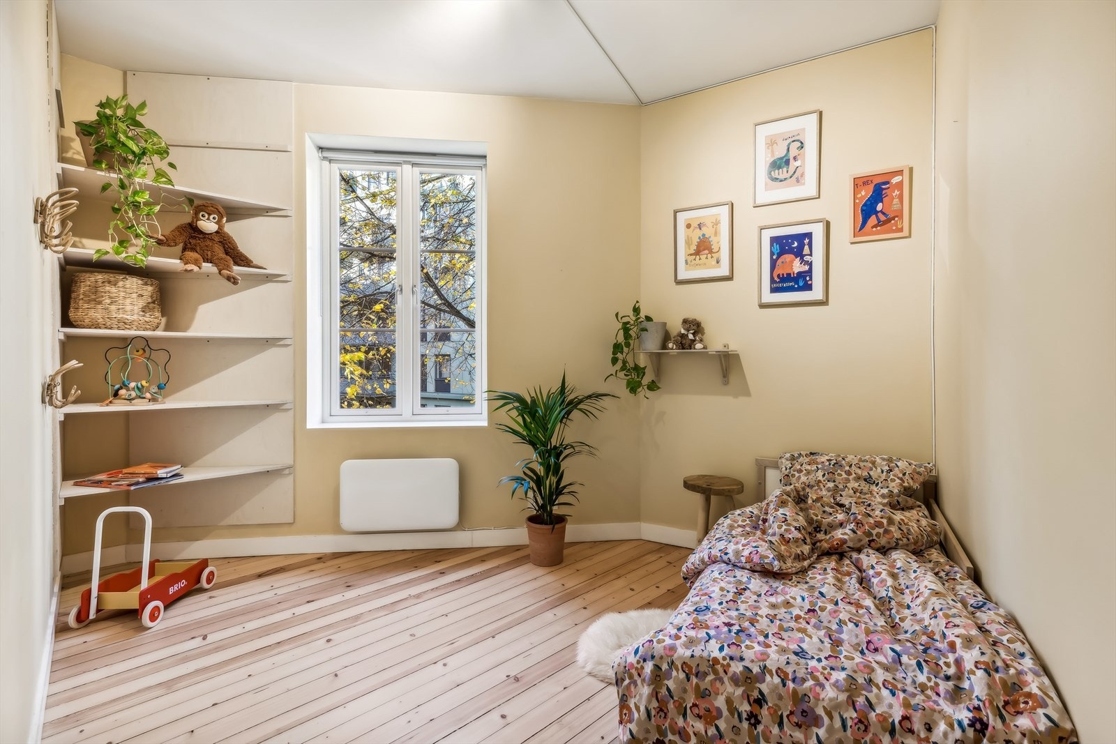 Det andre soverommet passer ypperlig som barnerom, kontor eller gjesterom. Galleribilde