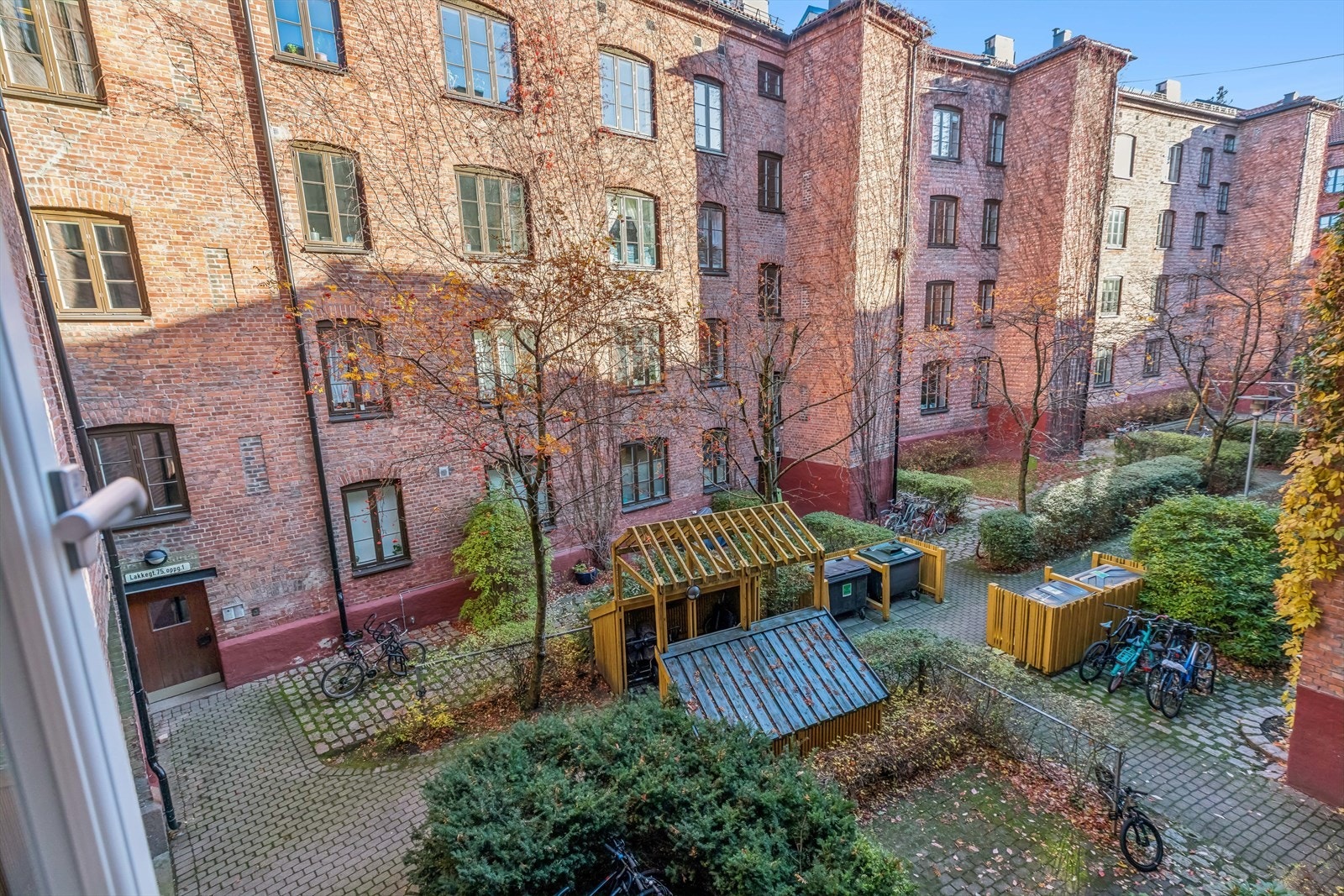 Herlig utsikt fra kjøkkenet. Galleribilde